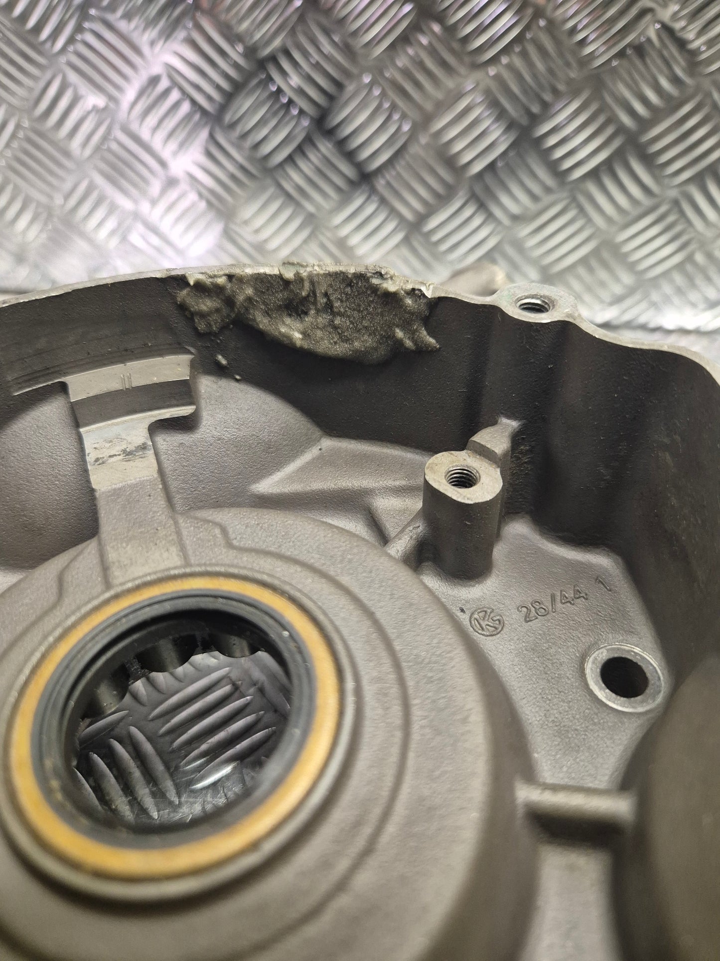 Carter moteur gauche KTM 125 SX 2004
