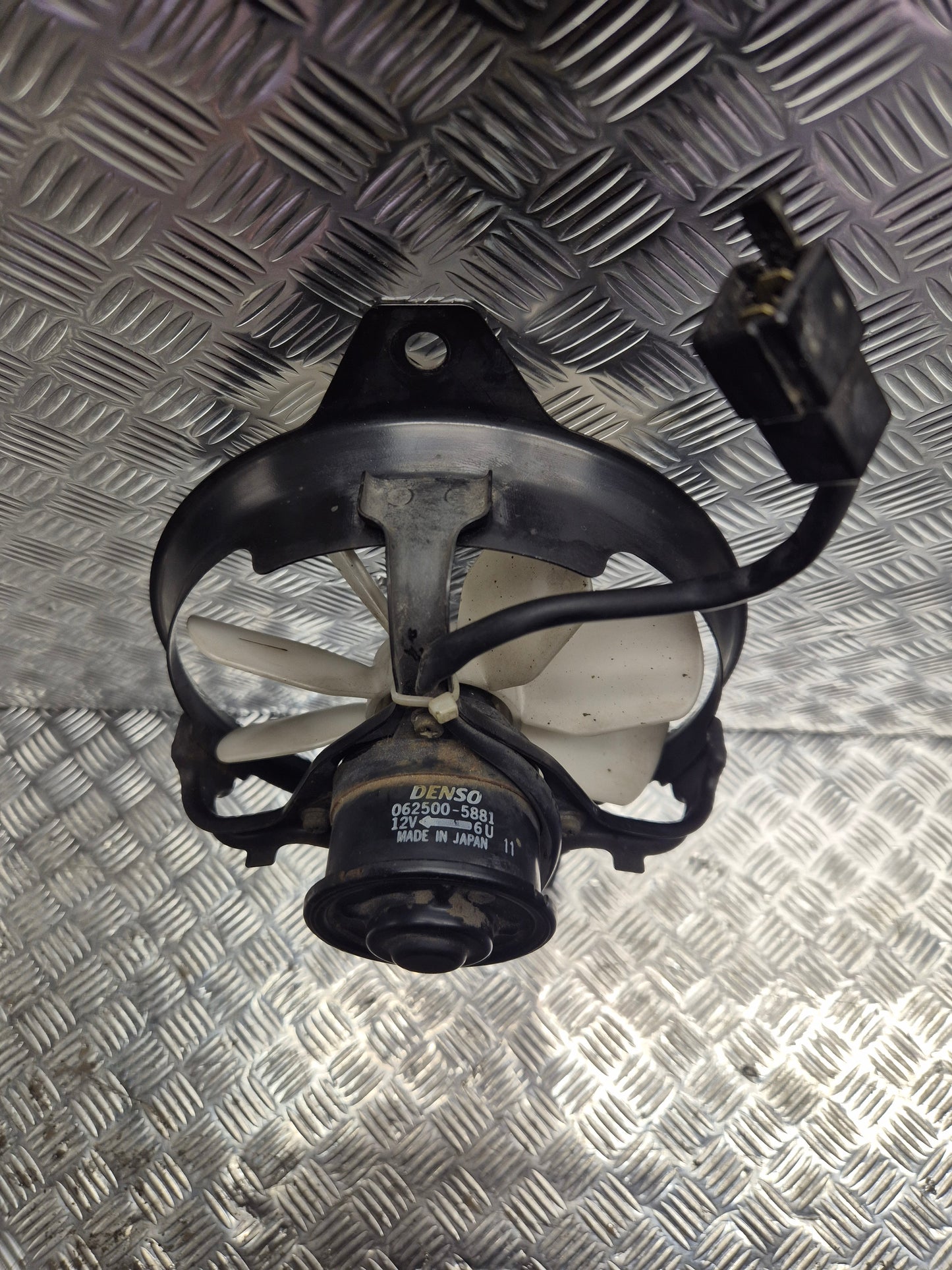 Ventilateur kawasaki gpz500s 1994 à 2003