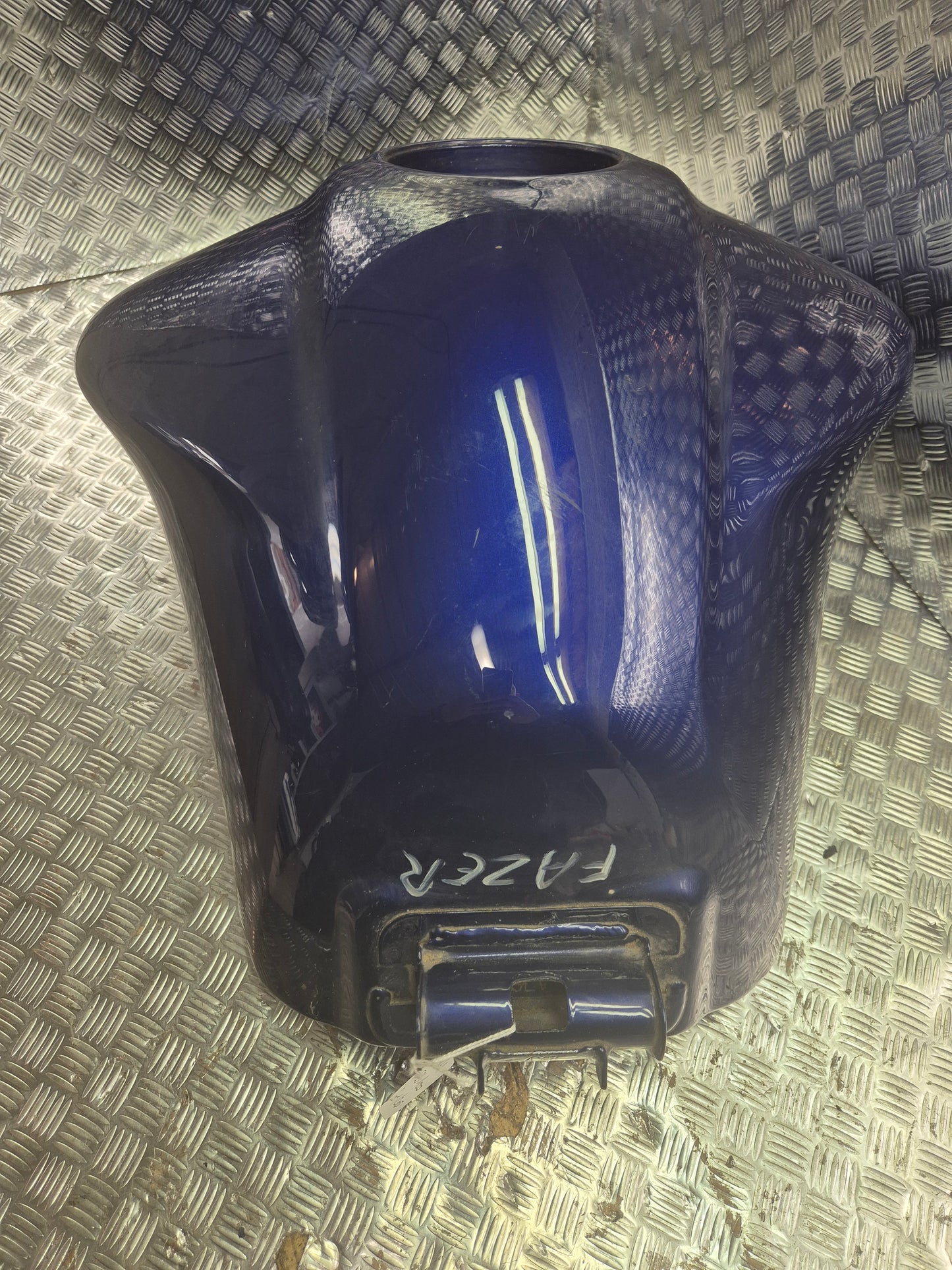 Réservoir yamaha 1000fzs 2001/2005