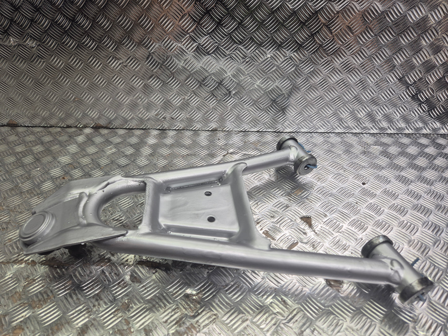 Triangle inferieur droit yamaha yfm 250 raptor