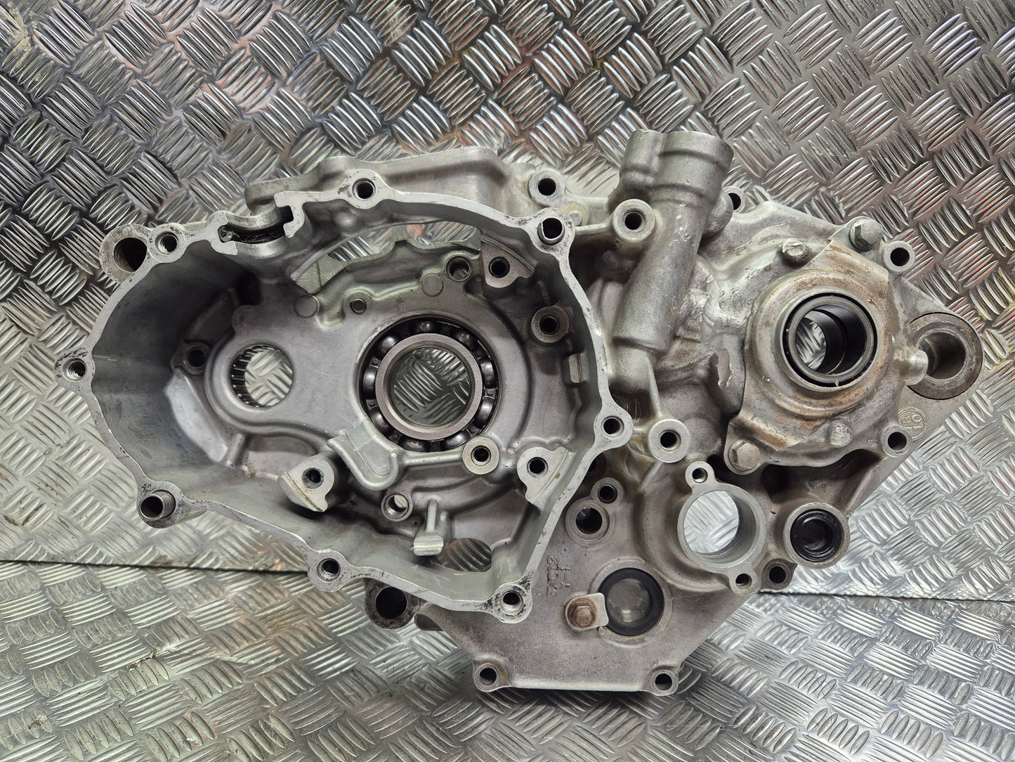 Carter moteur gauche YAMAHA 250 YZF 2006-2013