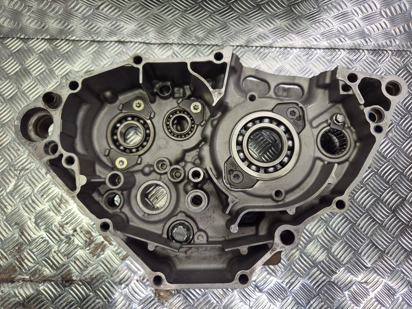 Carter moteur gauche YAMAHA 250 YZF 2006-2013