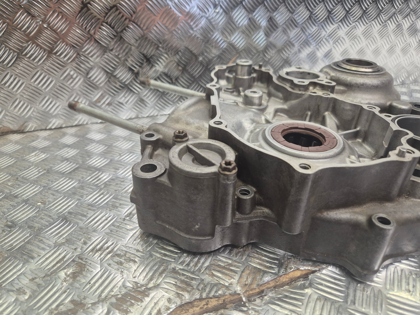 Carter moteur gauche HUSQVARNA 250 FC 2016