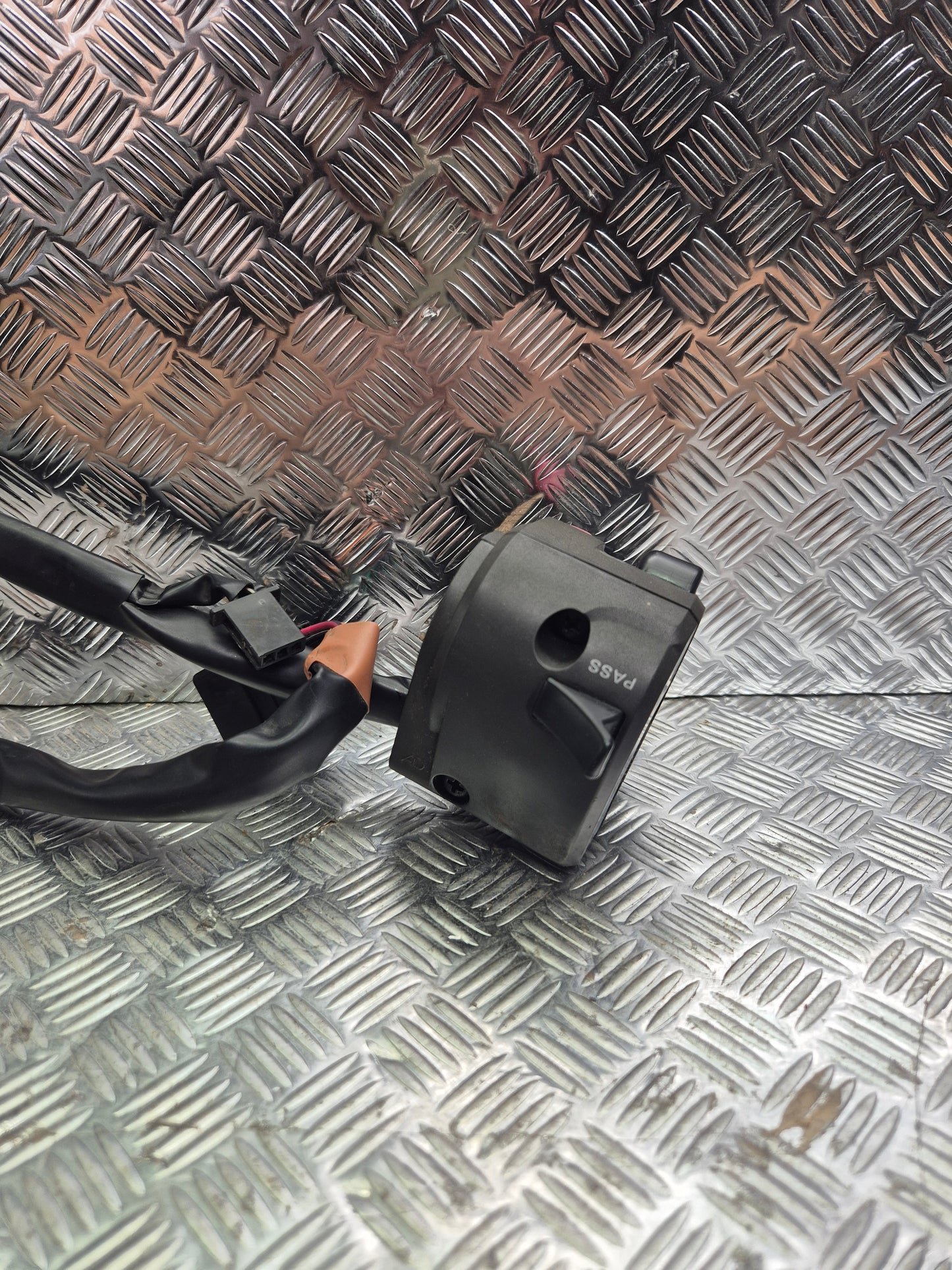 Commodo gauche KAWASAKI Z 750 2007-2012