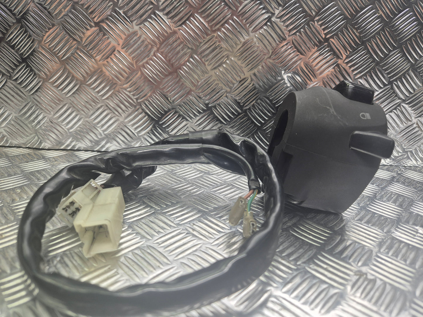 Commodo gauche yamaha 125 x-max 2010-2013