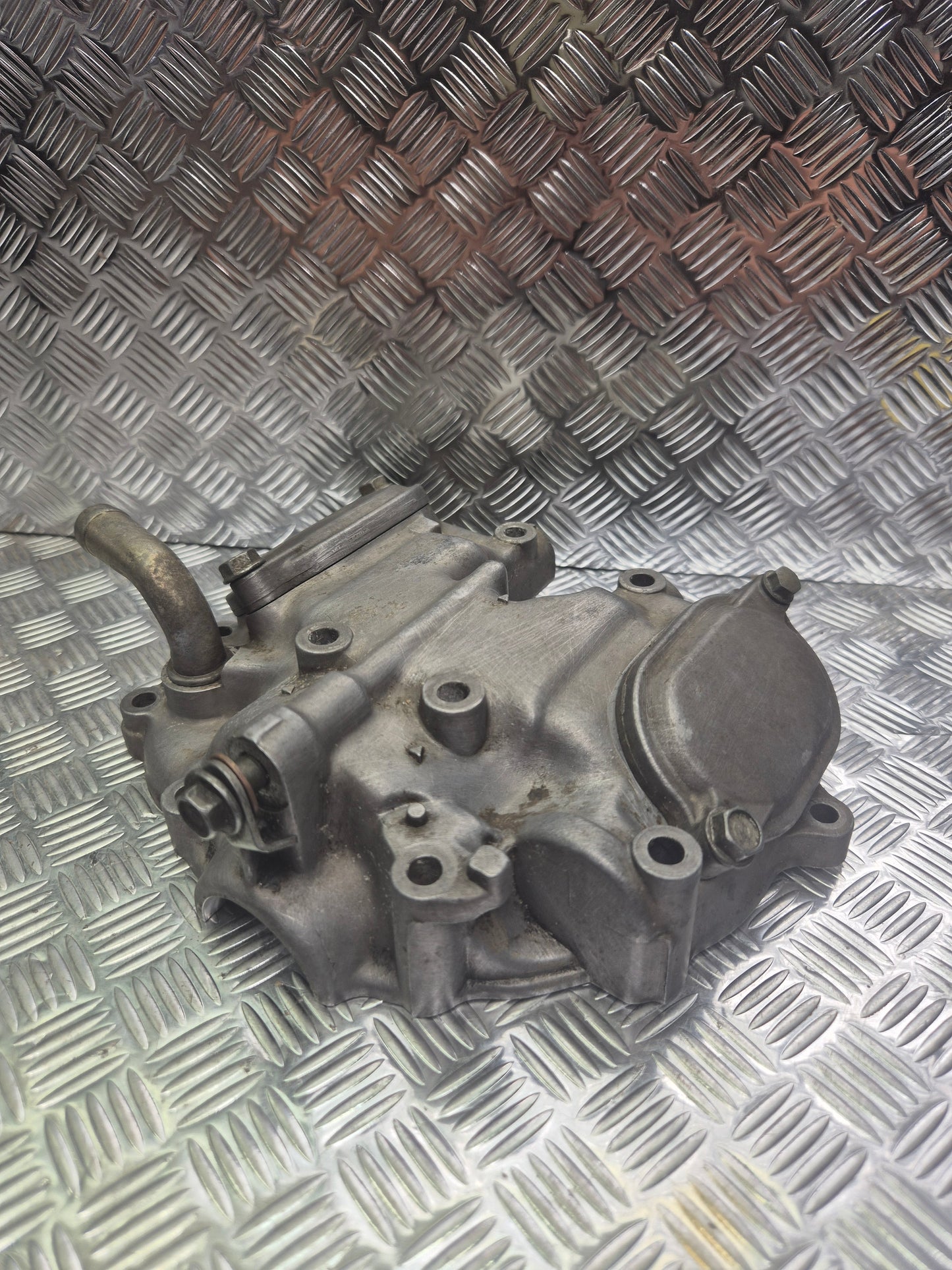 Cache culbuteur 300 adly