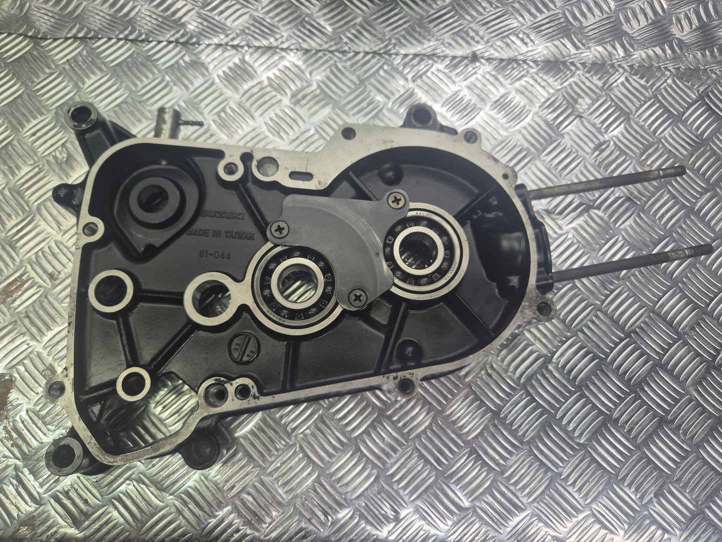 Carter moteur droit SUZUKI 50 LT