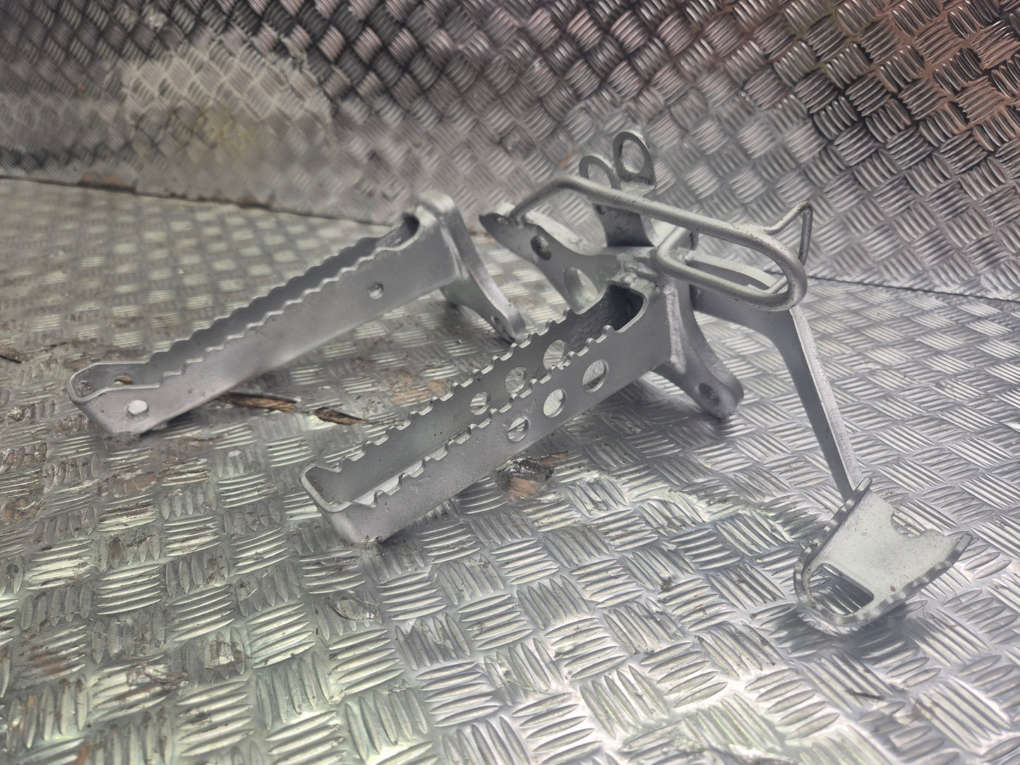 Repose Pieds avec pédale de frein yamaha yfs 200 blaster phase 1