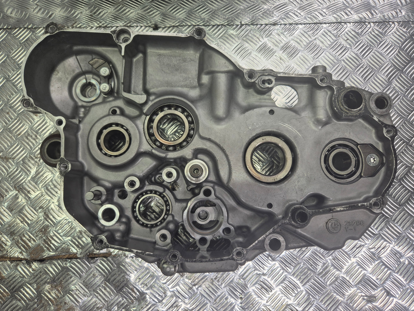 Carter moteur droit yamaha 450 yzf 2006-2009