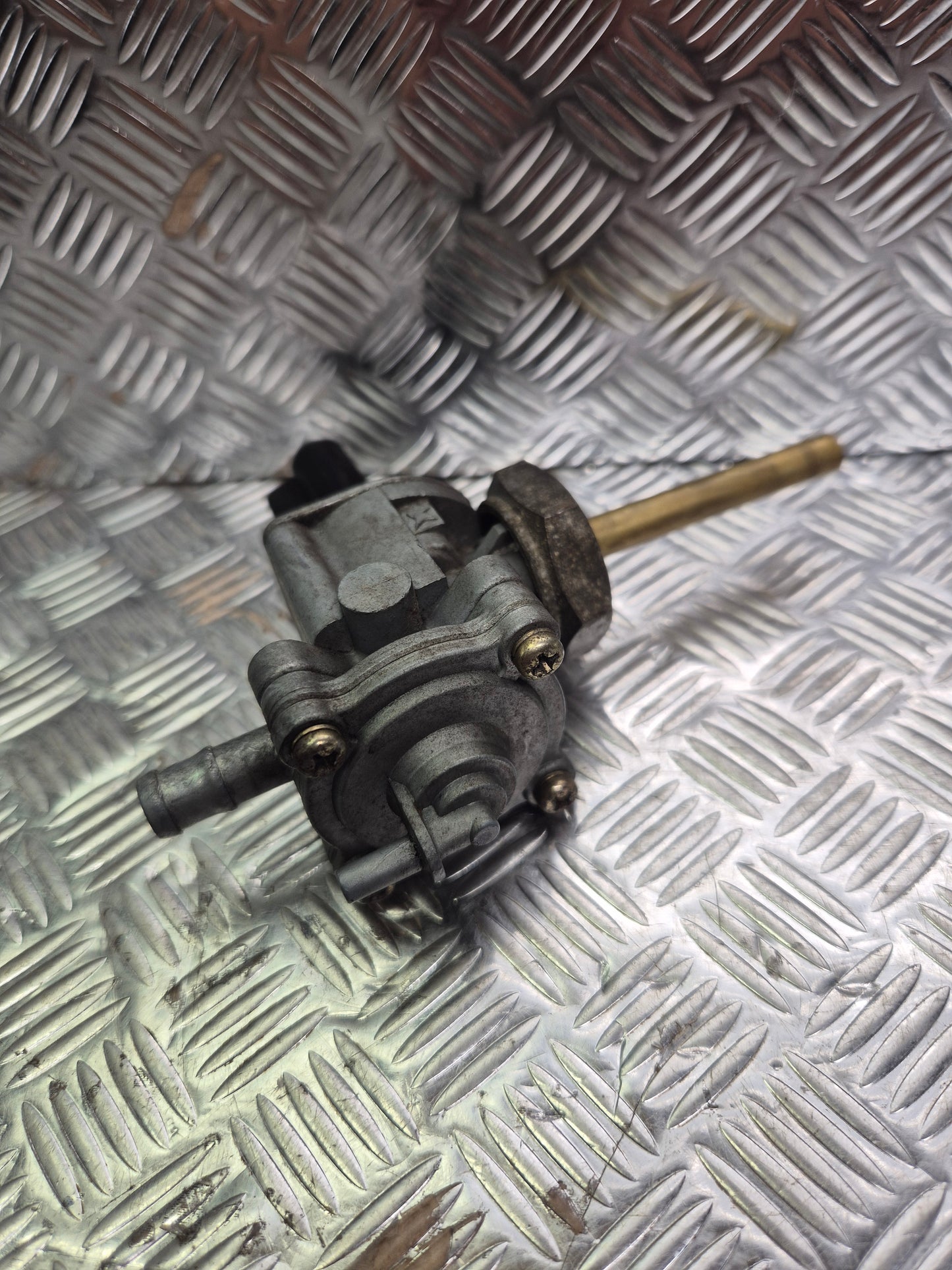 Robinet d'essence honda 600 hornet 1998-2002