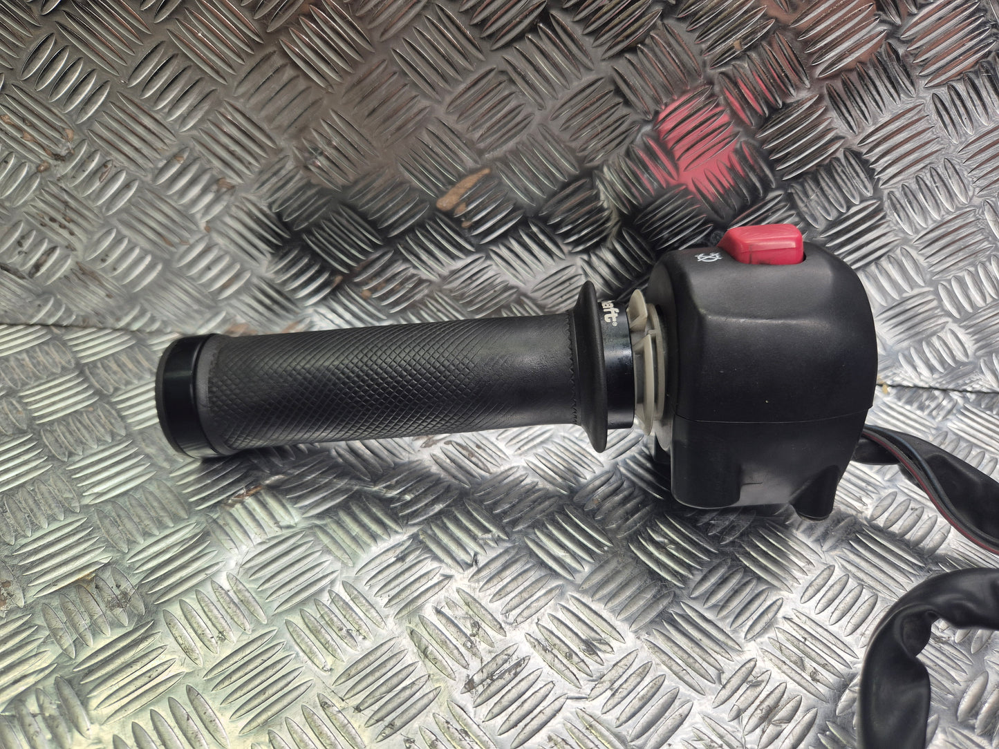 Commodo droit SUZUKI GSF 600 2000-2004 BANDIT N