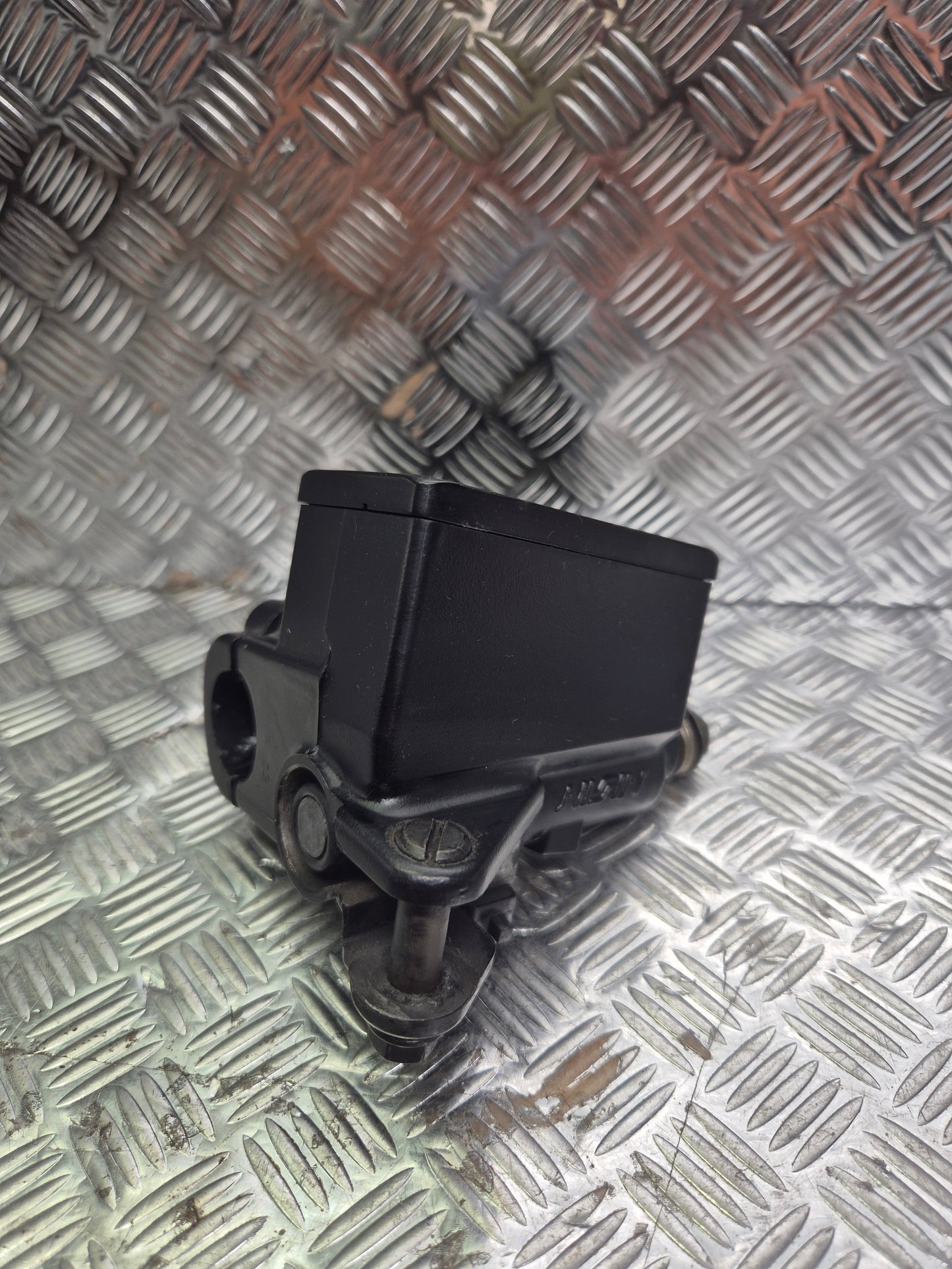 Maitre cylindre frein avant SUZUKI 600 BANDIT 2000 - 2004