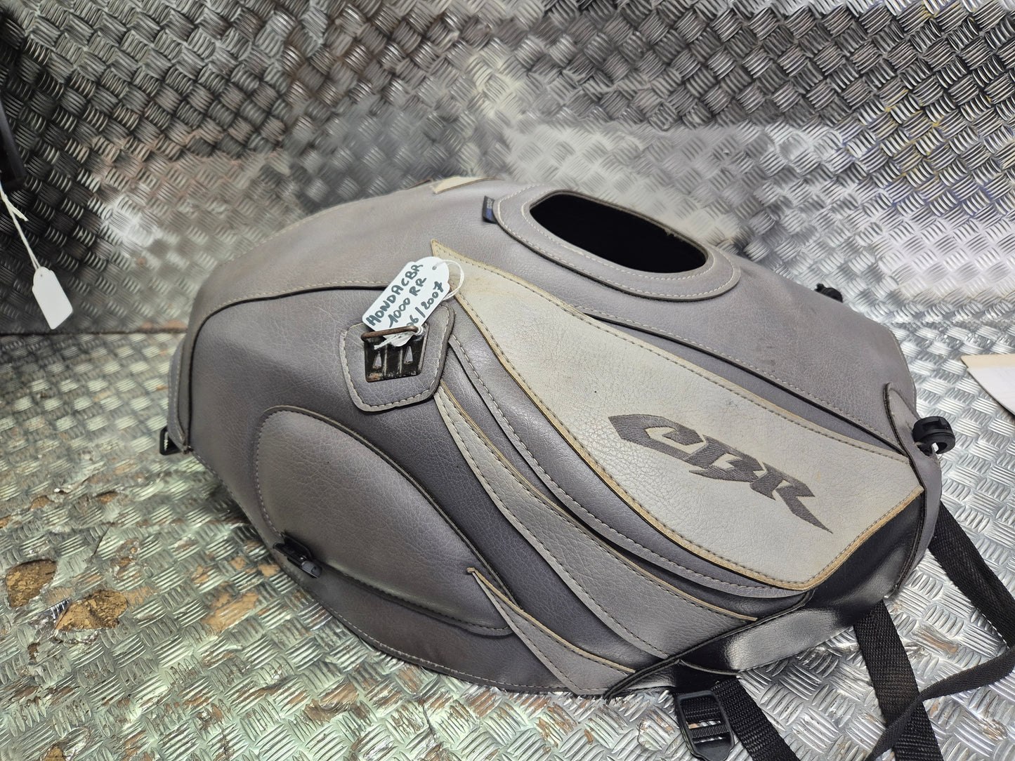 Tapis de reservoir bagster Honda CBR 1000 RR 2006-2007