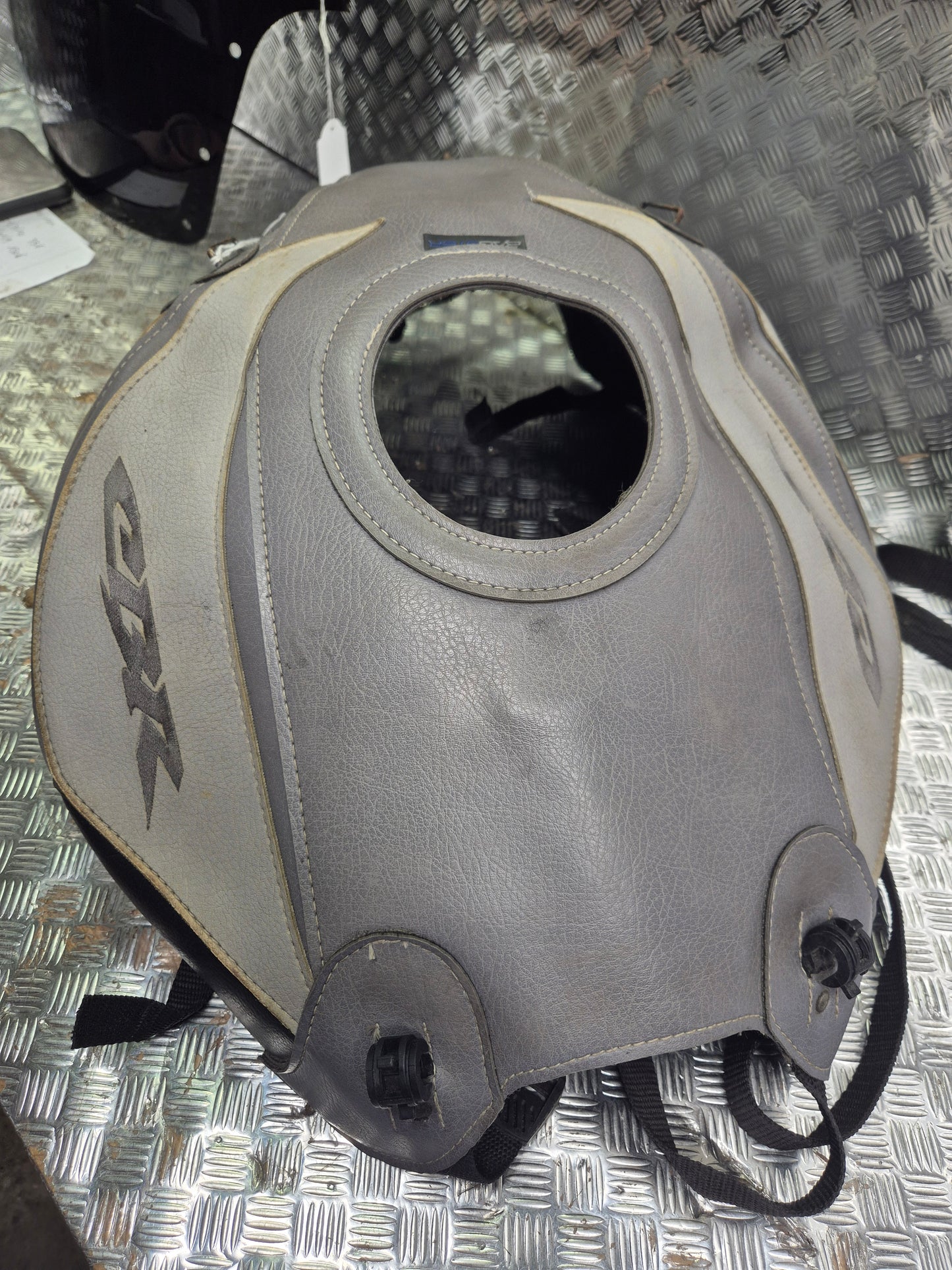 Tapis de reservoir bagster Honda CBR 1000 RR 2006-2007