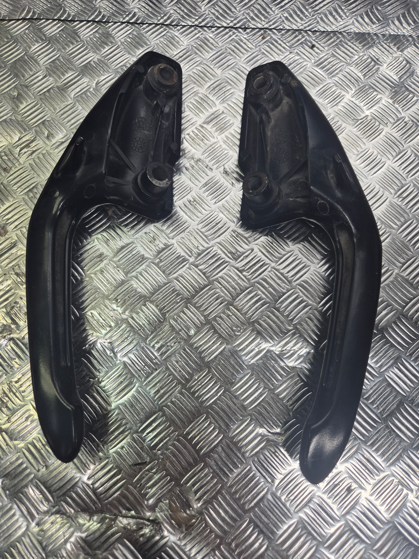 Poignee arriere HONDA CBF 500 2004-2007