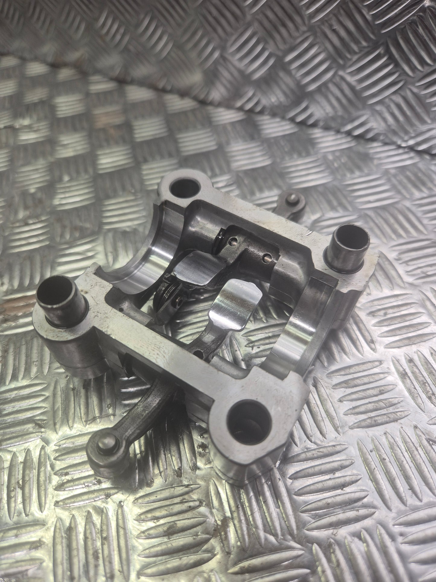 Support de culbuteur avec basculeur et axe SMC 200 SNAKE