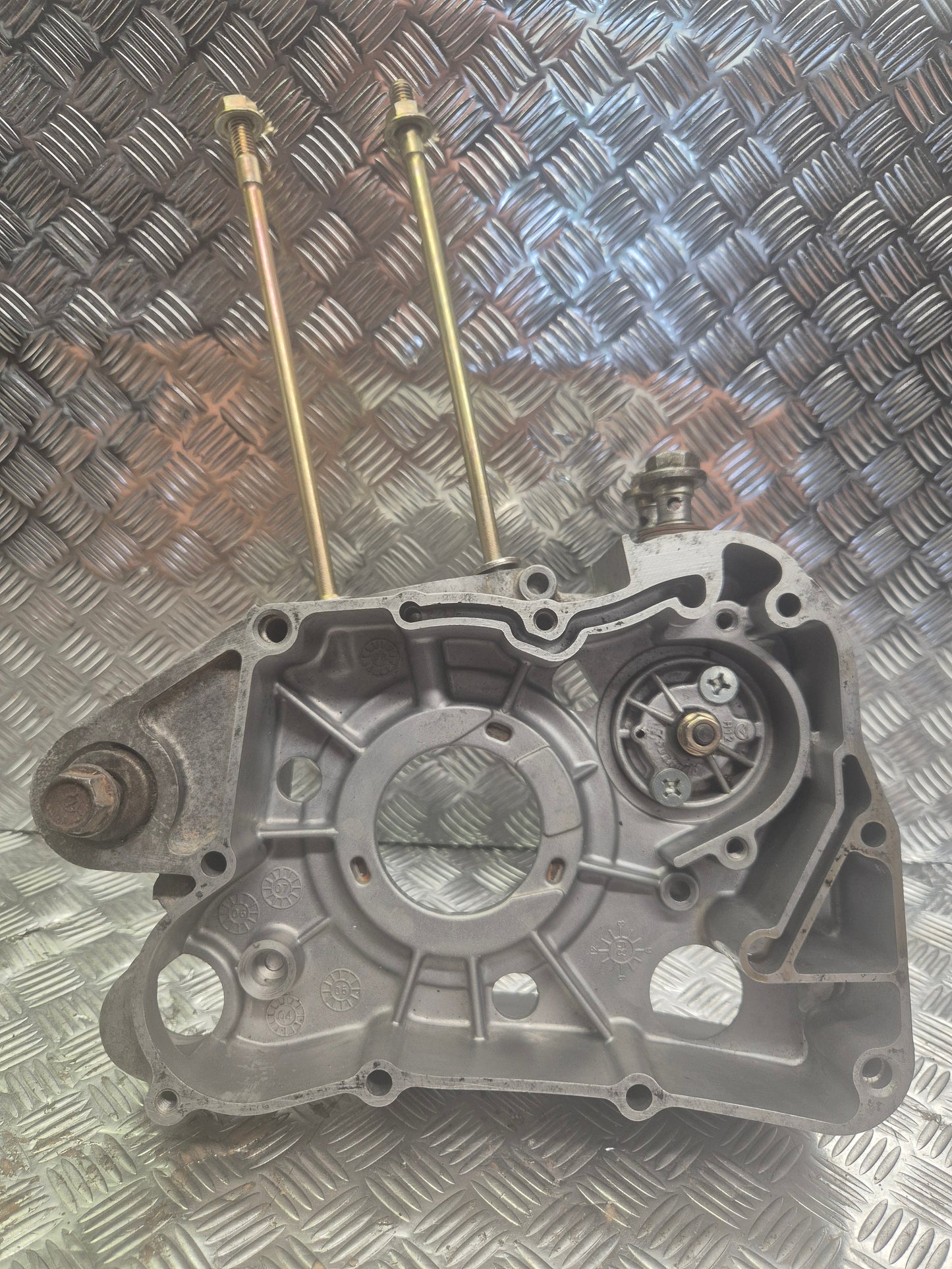 Carter moteur droit SMC 200 SNAKE - CRS 170 BAROSSA