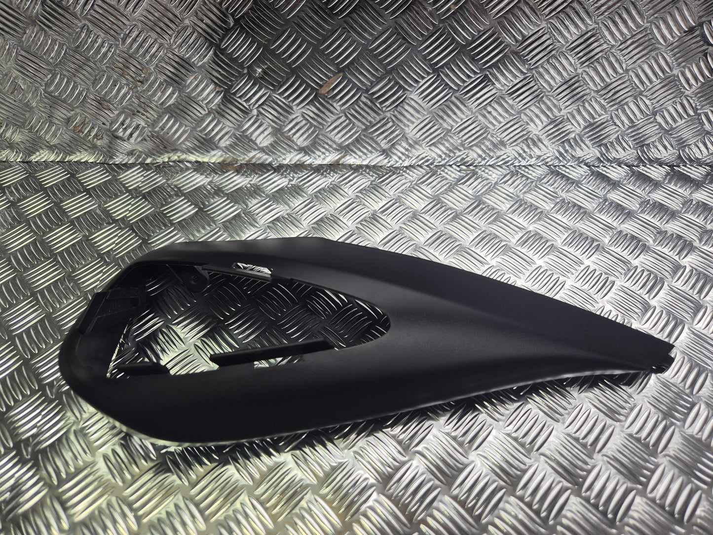 Cache gauche embase de rétroviseur honda S Wing 125 FES 2007/2012