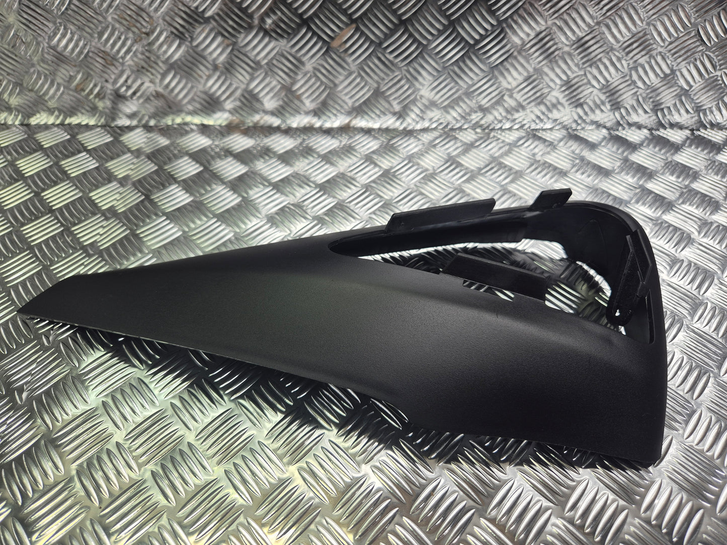 Cache gauche embase de rétroviseur honda S Wing 125 FES 2007/2012
