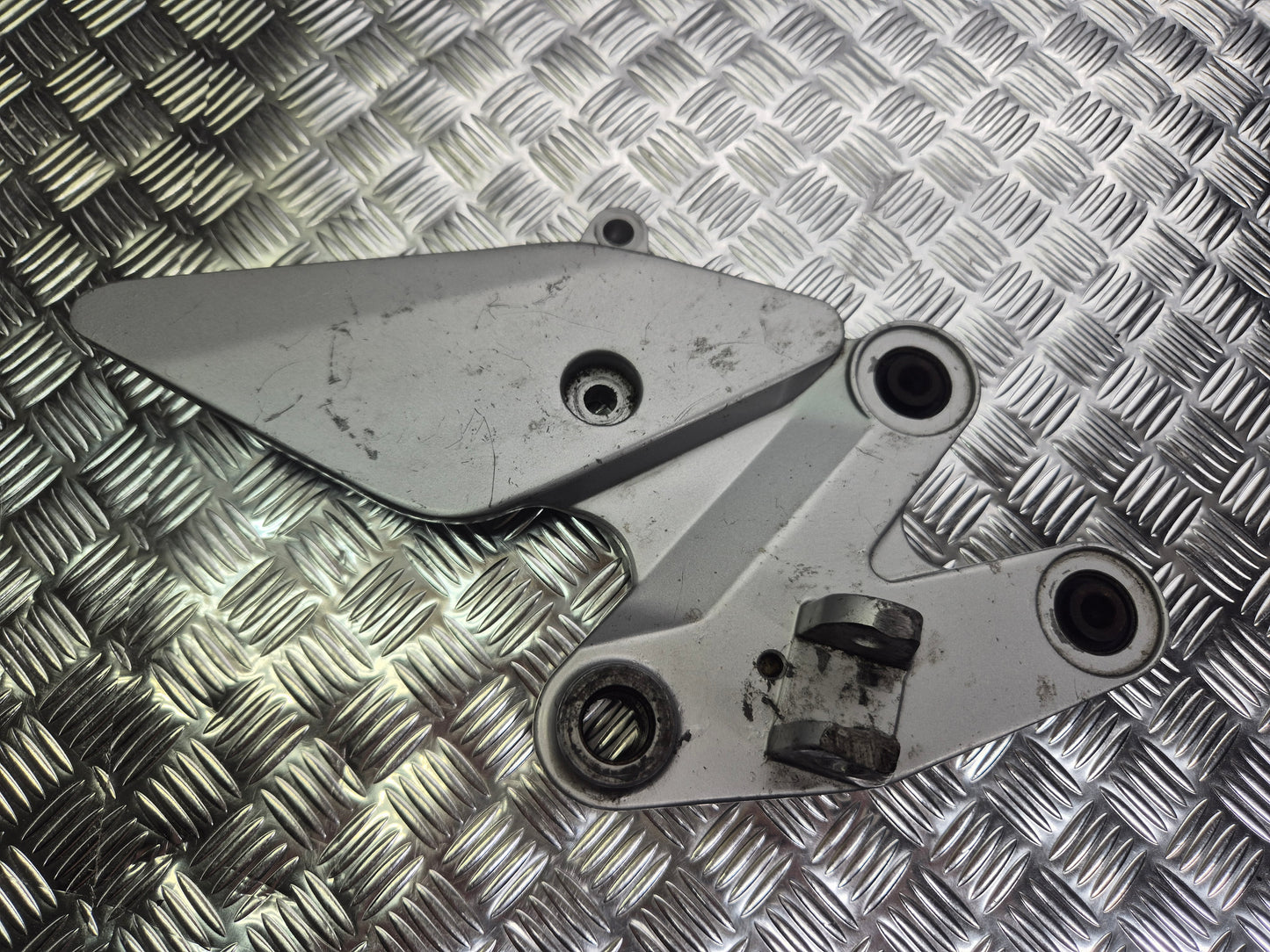 Platine avant droite YAMAHA FZ6 600 2004-2006