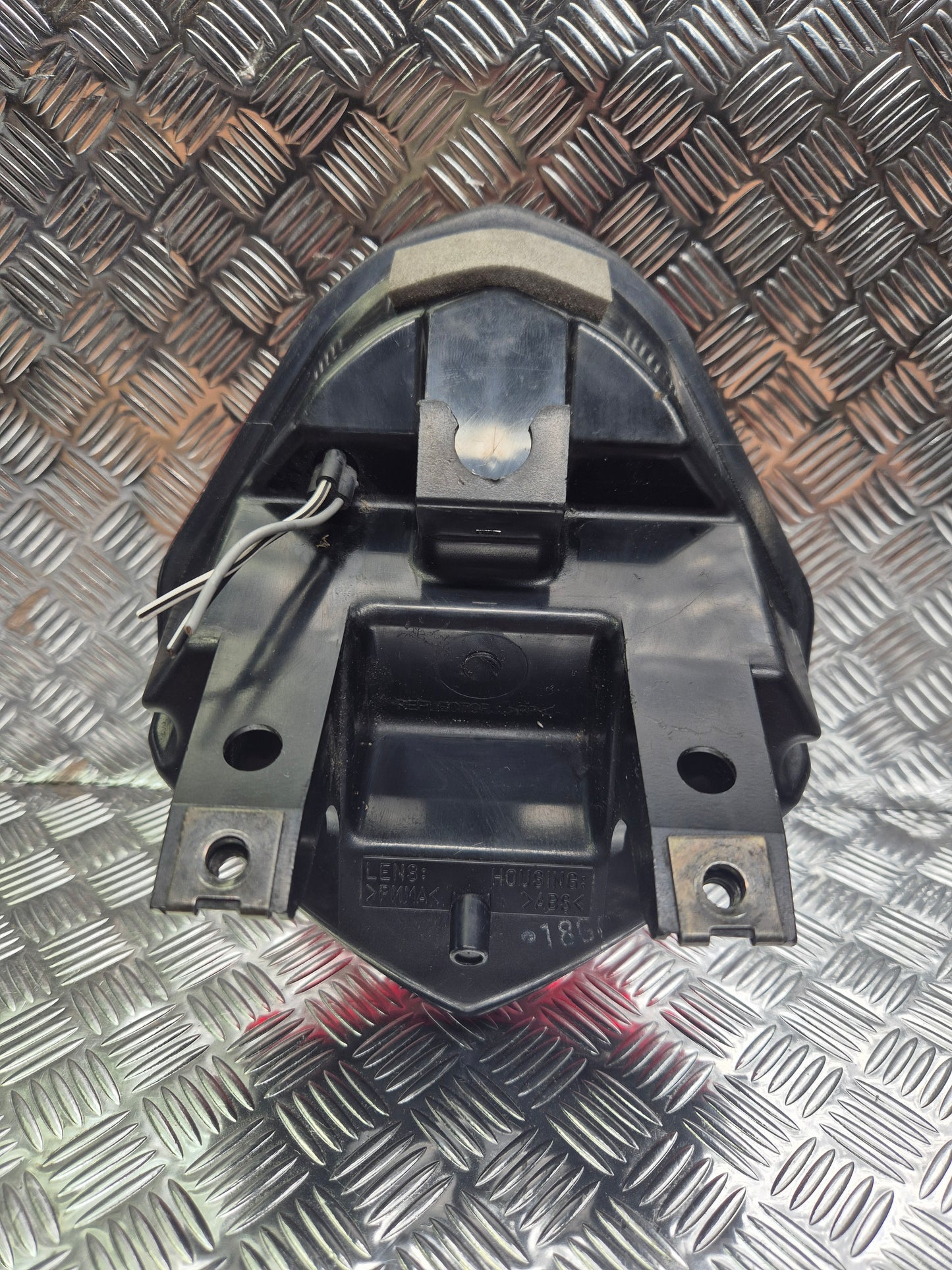 Feu arriere SUZUKI GSX-R 1000 2003-2005