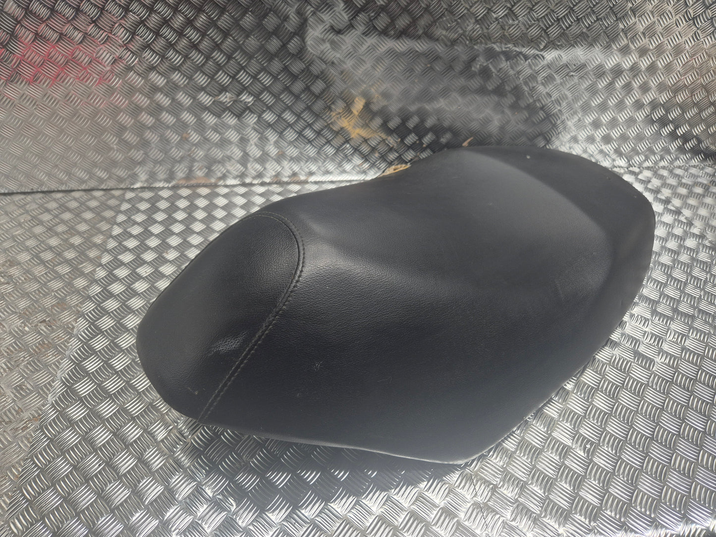 Selle Peugeot vivacity 1998-2007