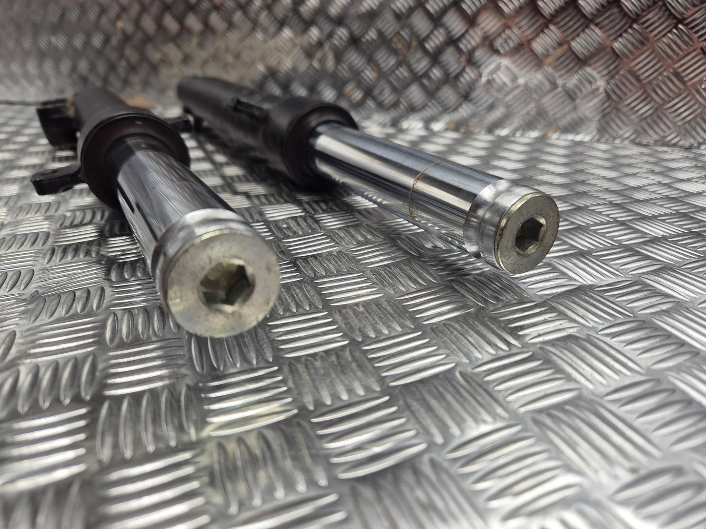 Tube de fourche PEUGEOT 50 KISBEE 2021 - 2022