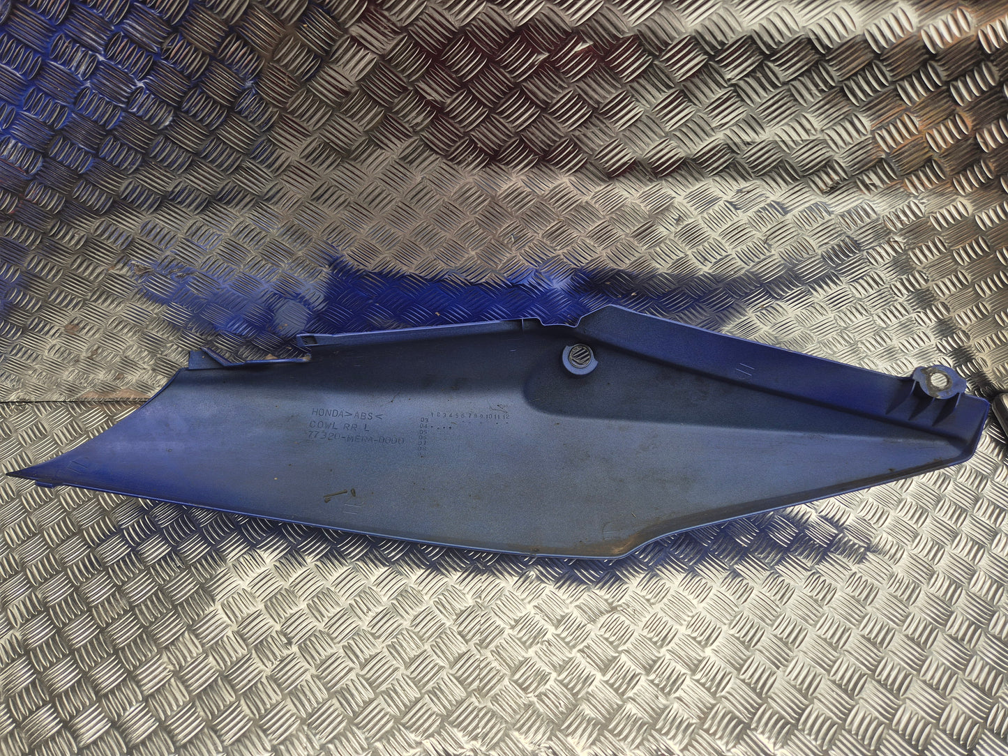 Carenage arrière gauche honda 500 cbf 2004-2007