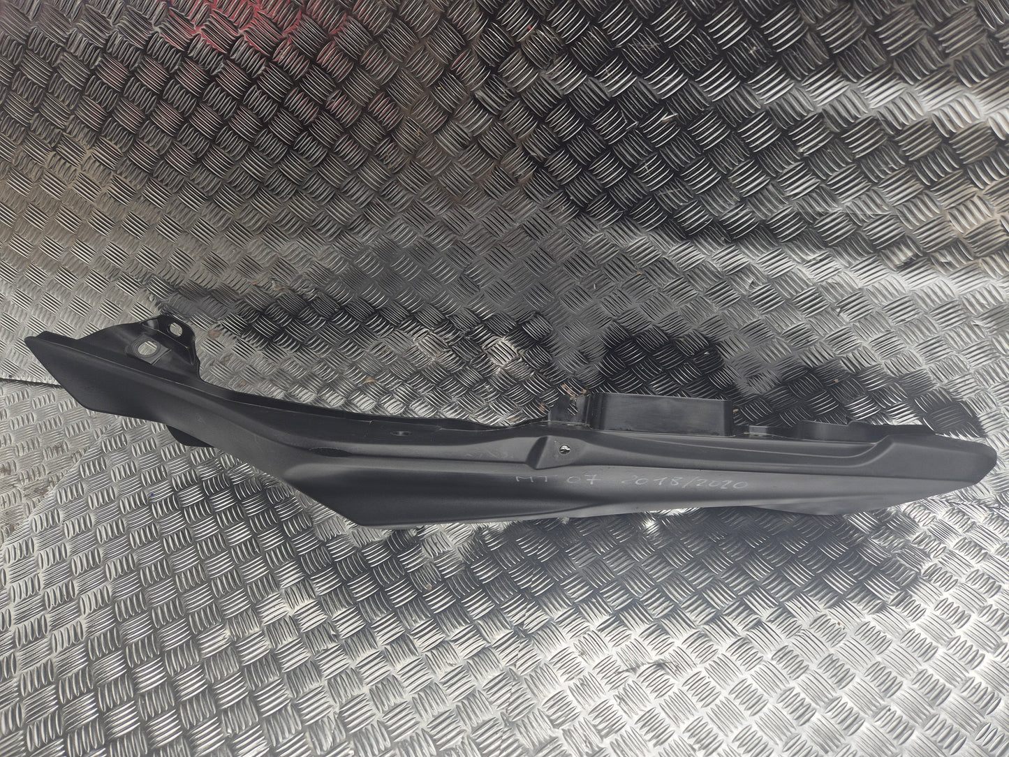 Cache arrière gauche Yamaha MT-07 2018/2020 (BAC-2171E-00)