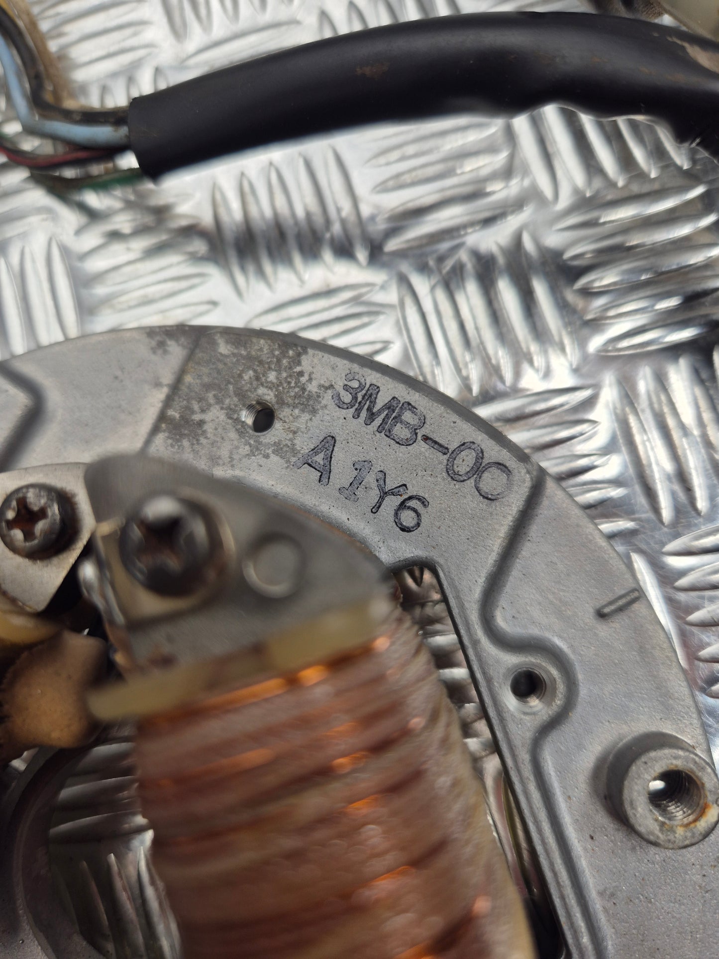 Stator d'allumage YAMAHA TDR 125 1990-1992