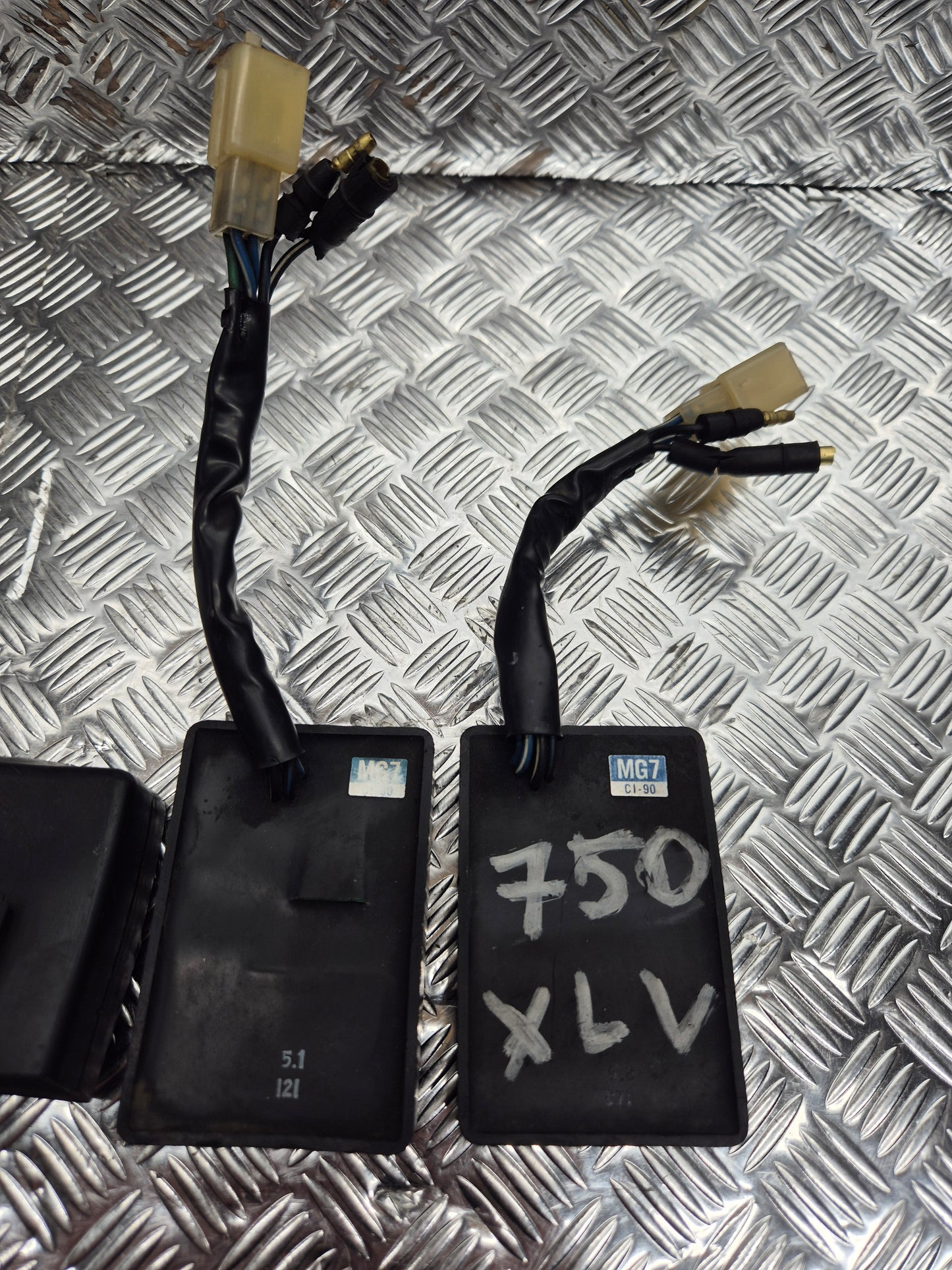 Boitier cdi HONDA XLV750R 1983 - 1986