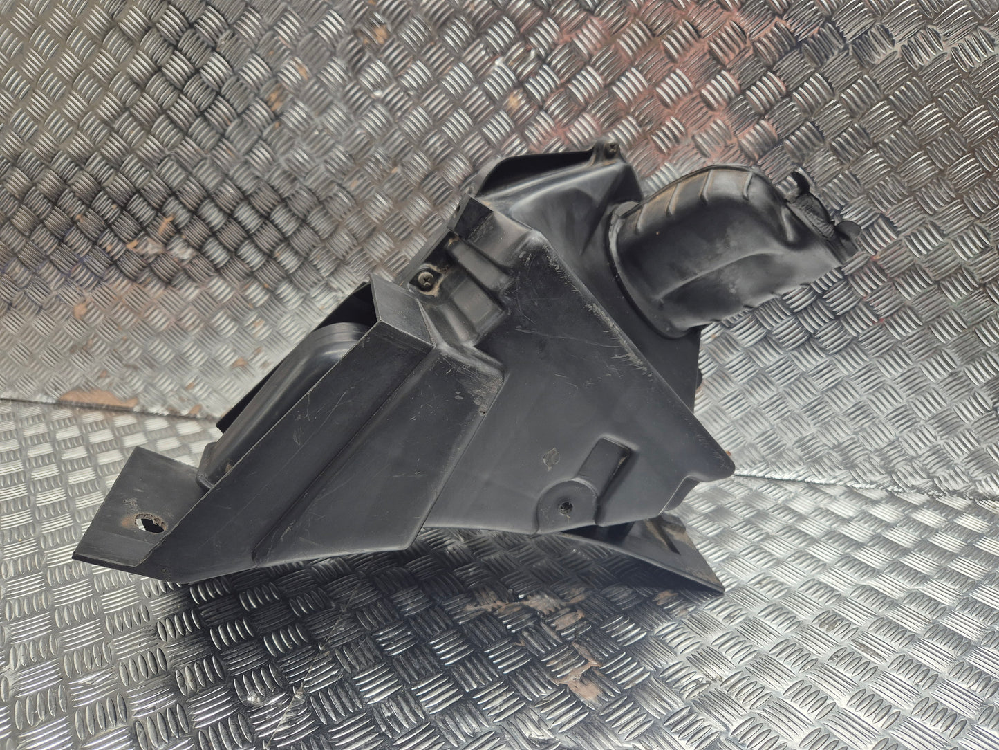 Boite à air yamaha 125 tdr 1990-1992