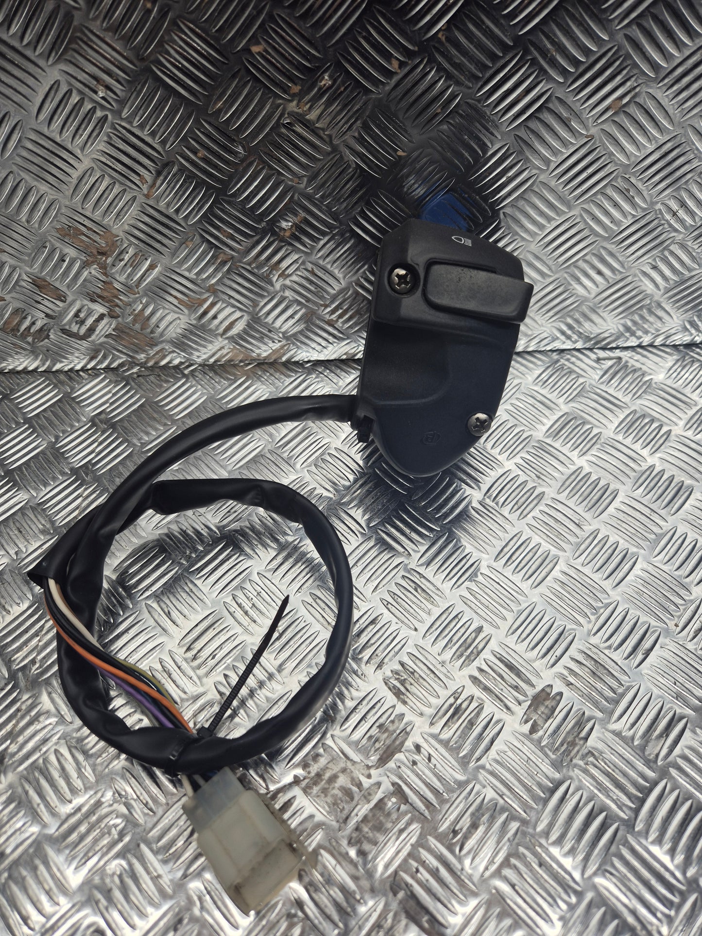 Commodo gauche Peugeot 125 elystar 2002-2007