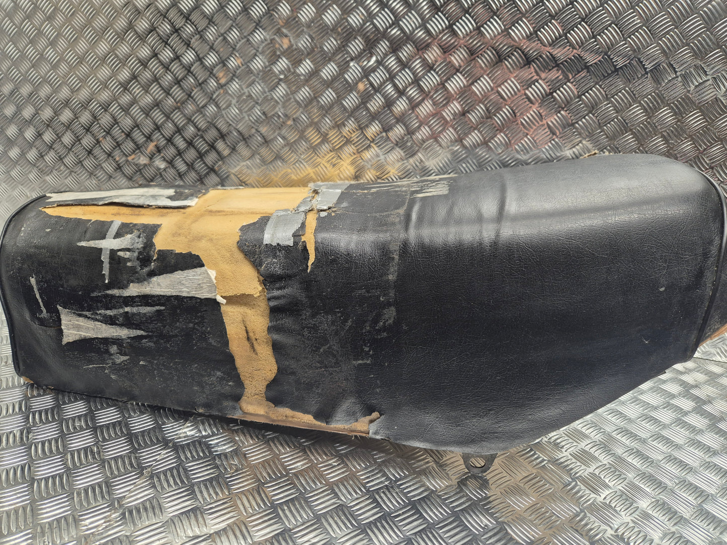 Selle YAMAHA 125 DTMX