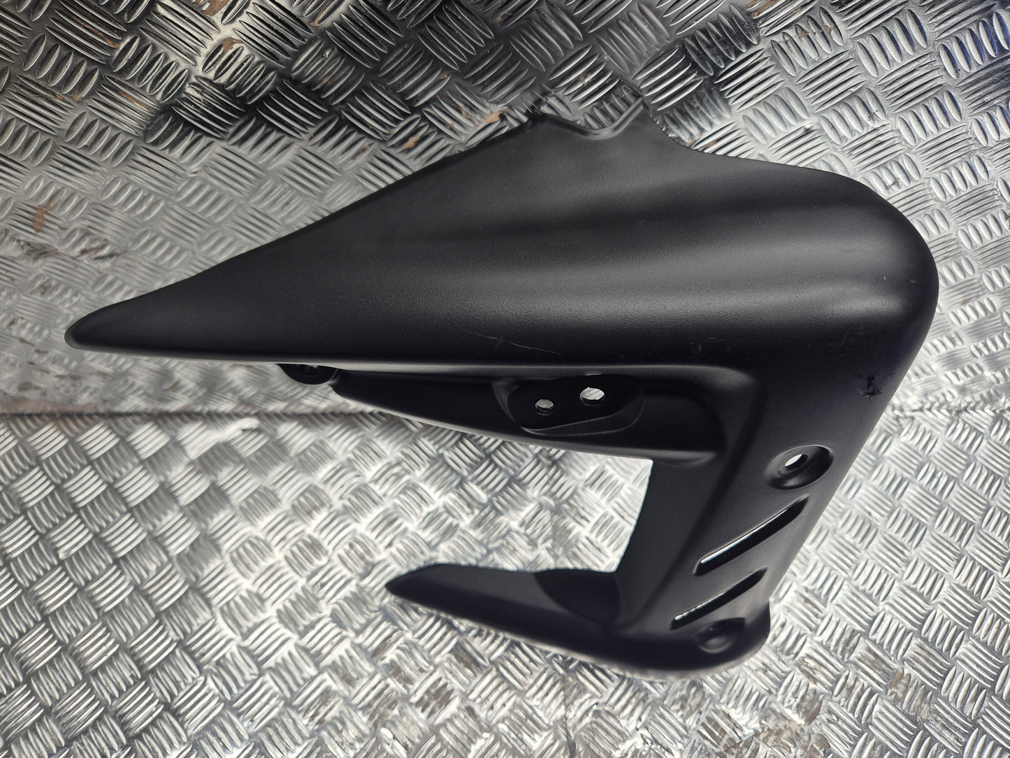 Ecope radiateur droite TRIUMPH 675 STREET TRIPLE R 2007 - 2011