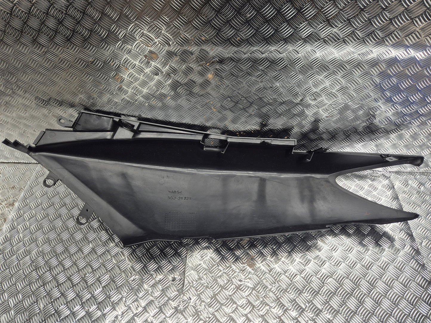 Coque arrière droite YAMAHA 500 T-MAX 2001-2007