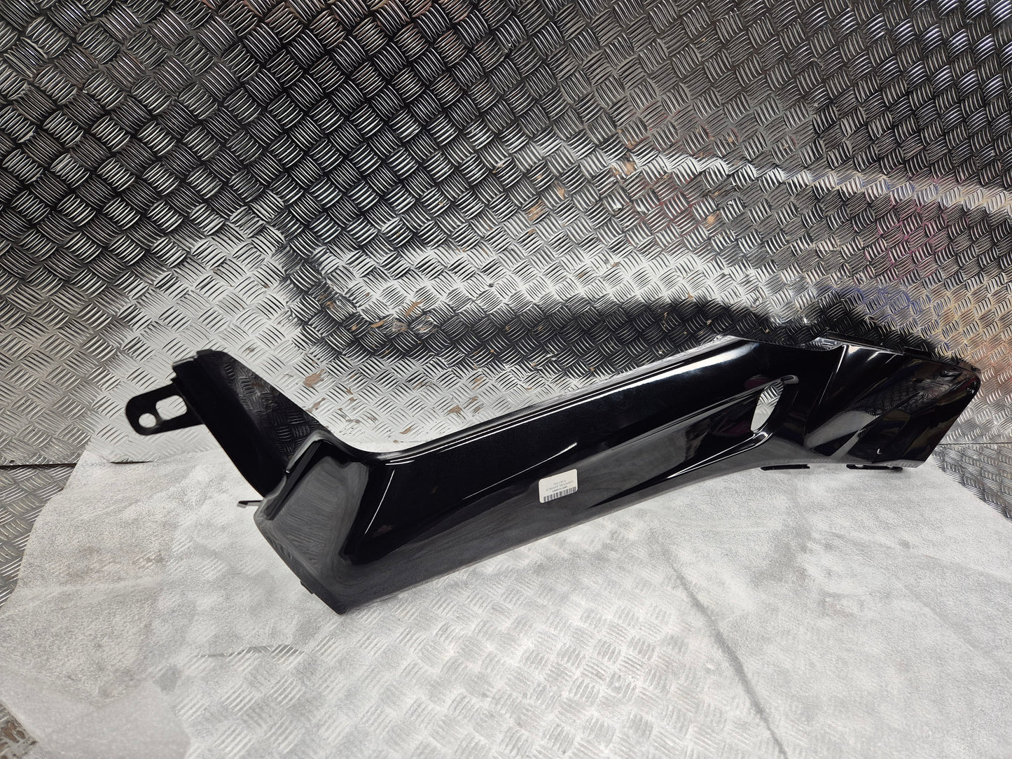 Cache latéral gauche YAMAHA 125 X-MAX 2006-2009