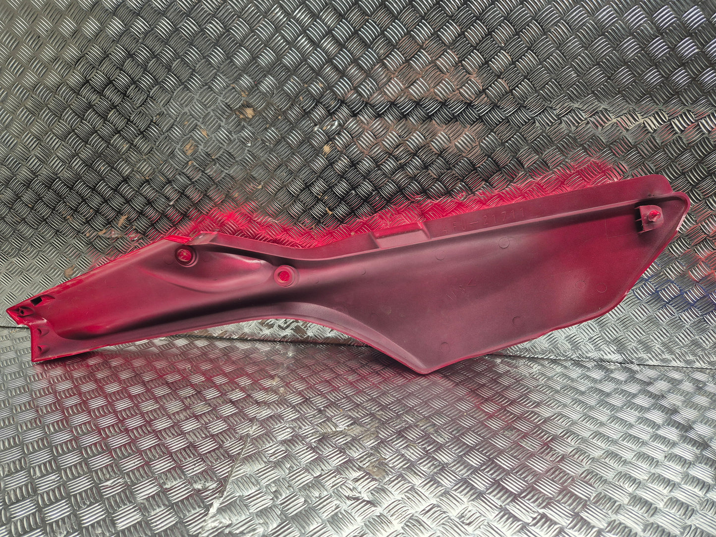 Carenage arrière gauche YAMAHA 125 TDR 1993-2003