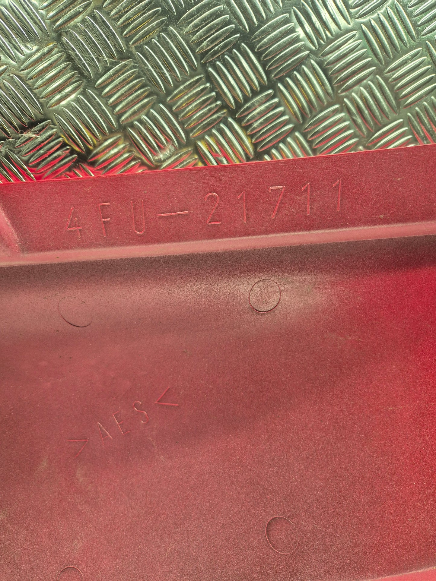 Carenage arrière gauche YAMAHA 125 TDR 1993-2003