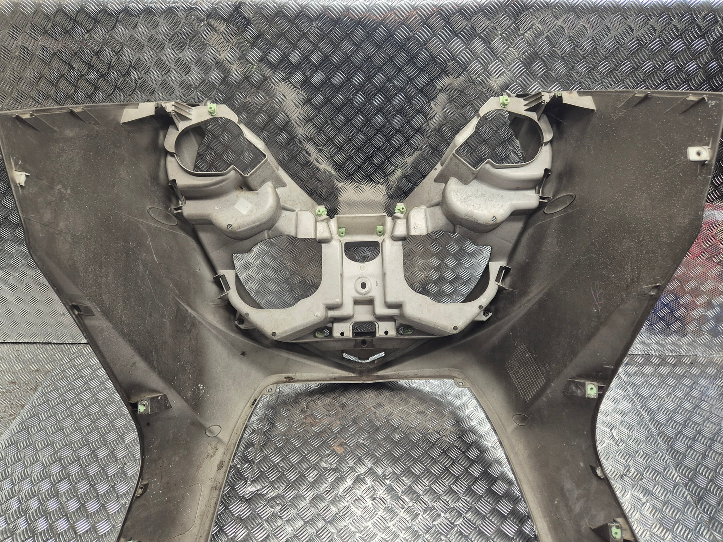 Tête de fourche Peugeot 125 satelis 2006-2011
