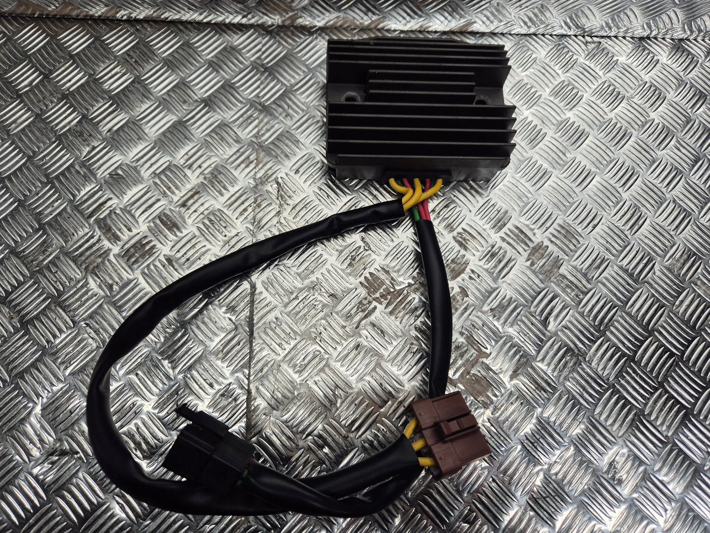 Regulateur charge batterie PEUGEOT SATELIS 125 2007-2011