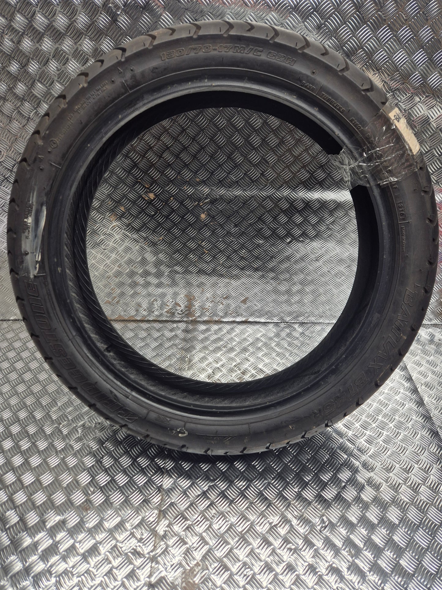 Pneu BRIDGESTONE BATTLAX BT45R 130/70-17