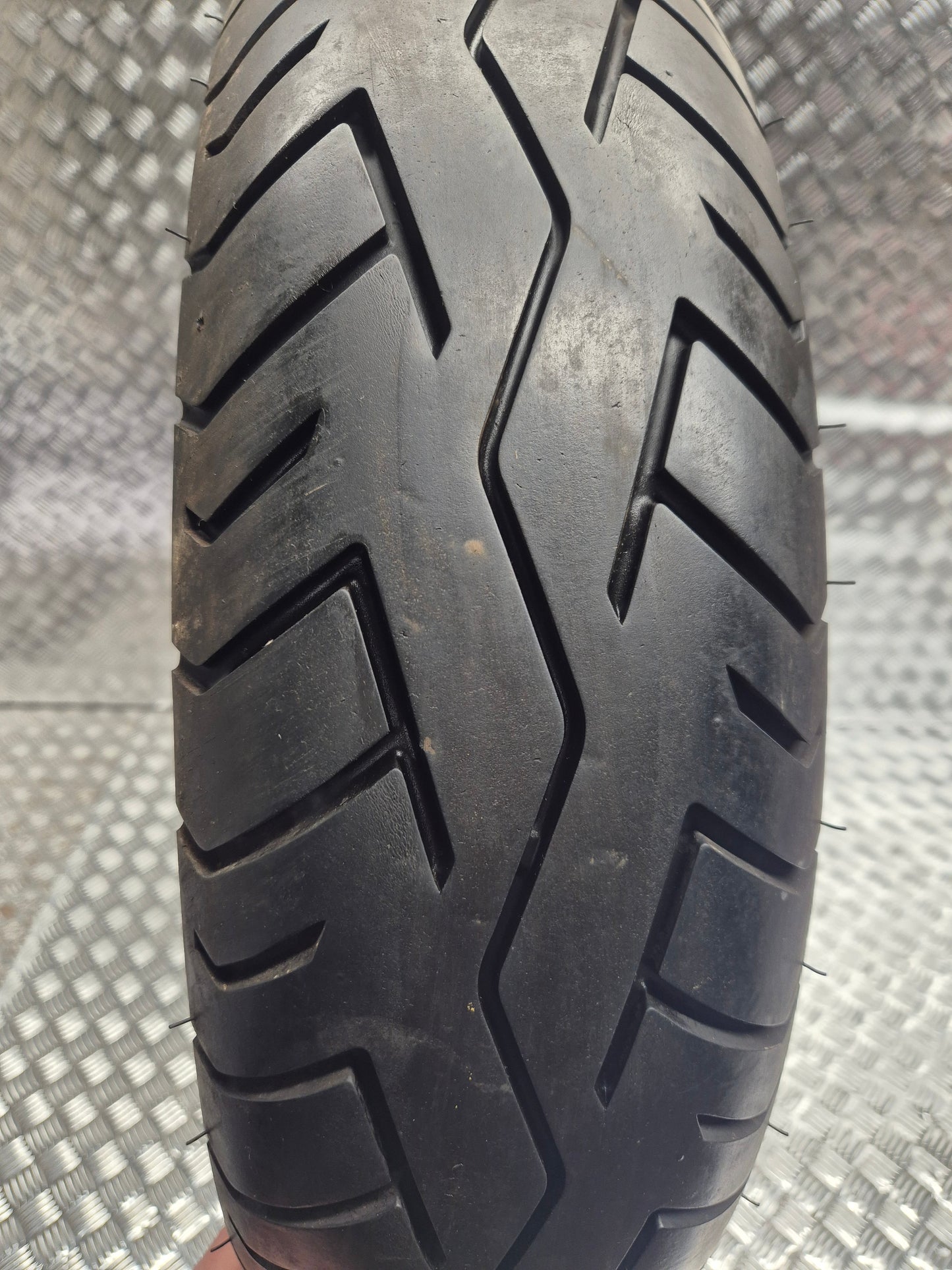 Pneu BRIDGESTONE BATTLAX BT45R 130/70-17