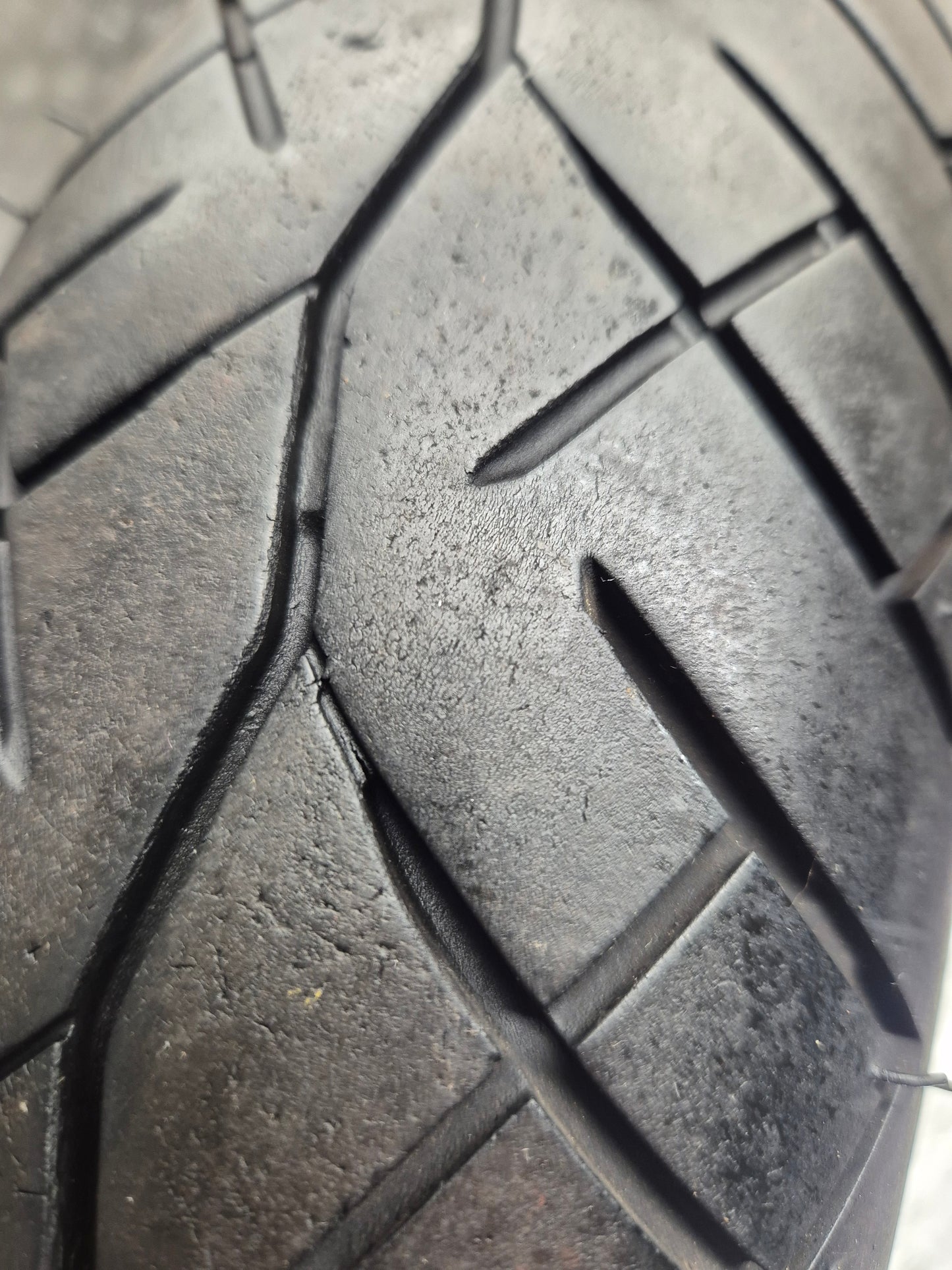 Pneu BRIDGESTONE BATTLAX BT45F 110/70-17