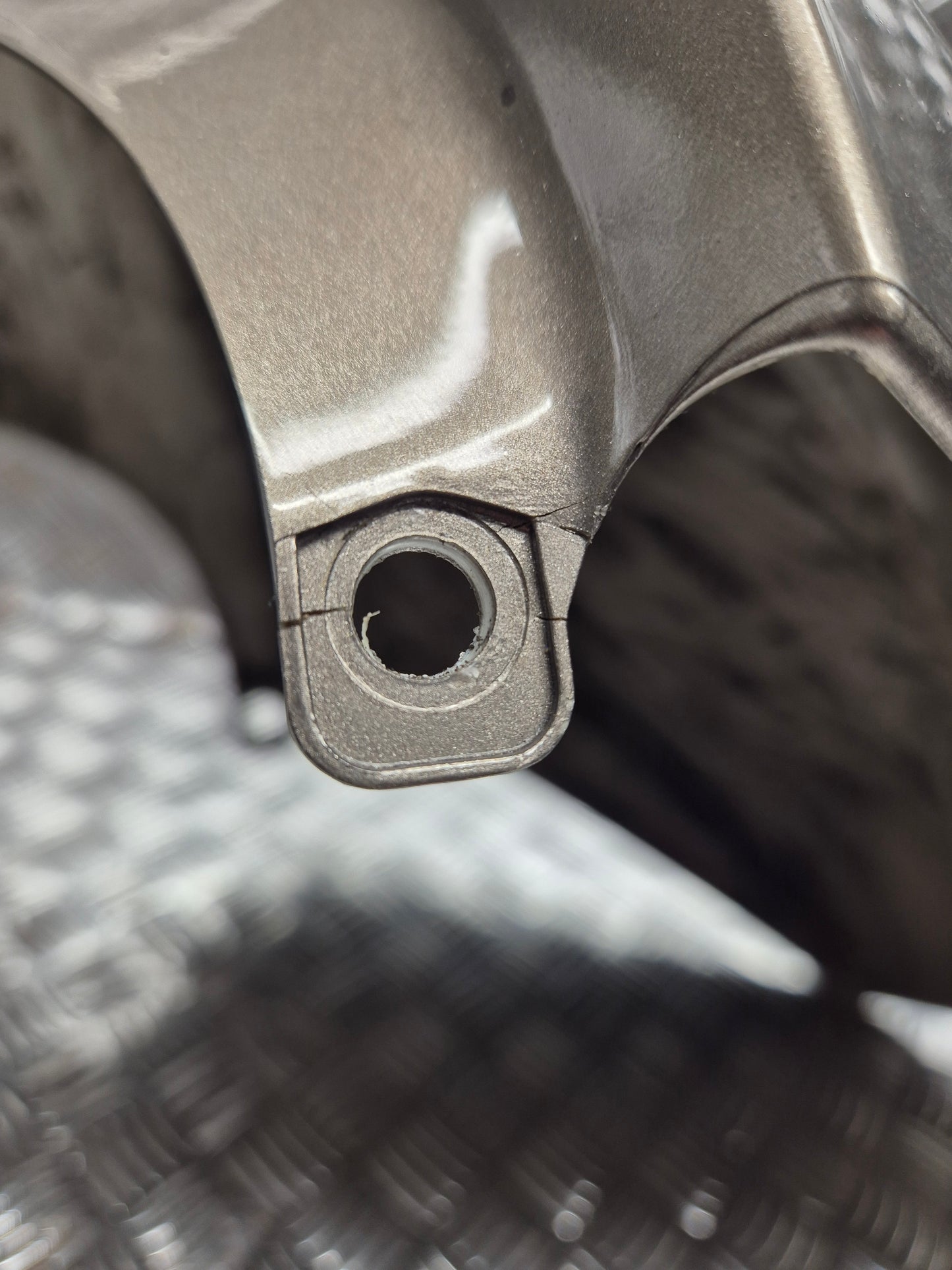 Garde boue avant PEUGEOT 125 SATELIS 2007 - 2011
