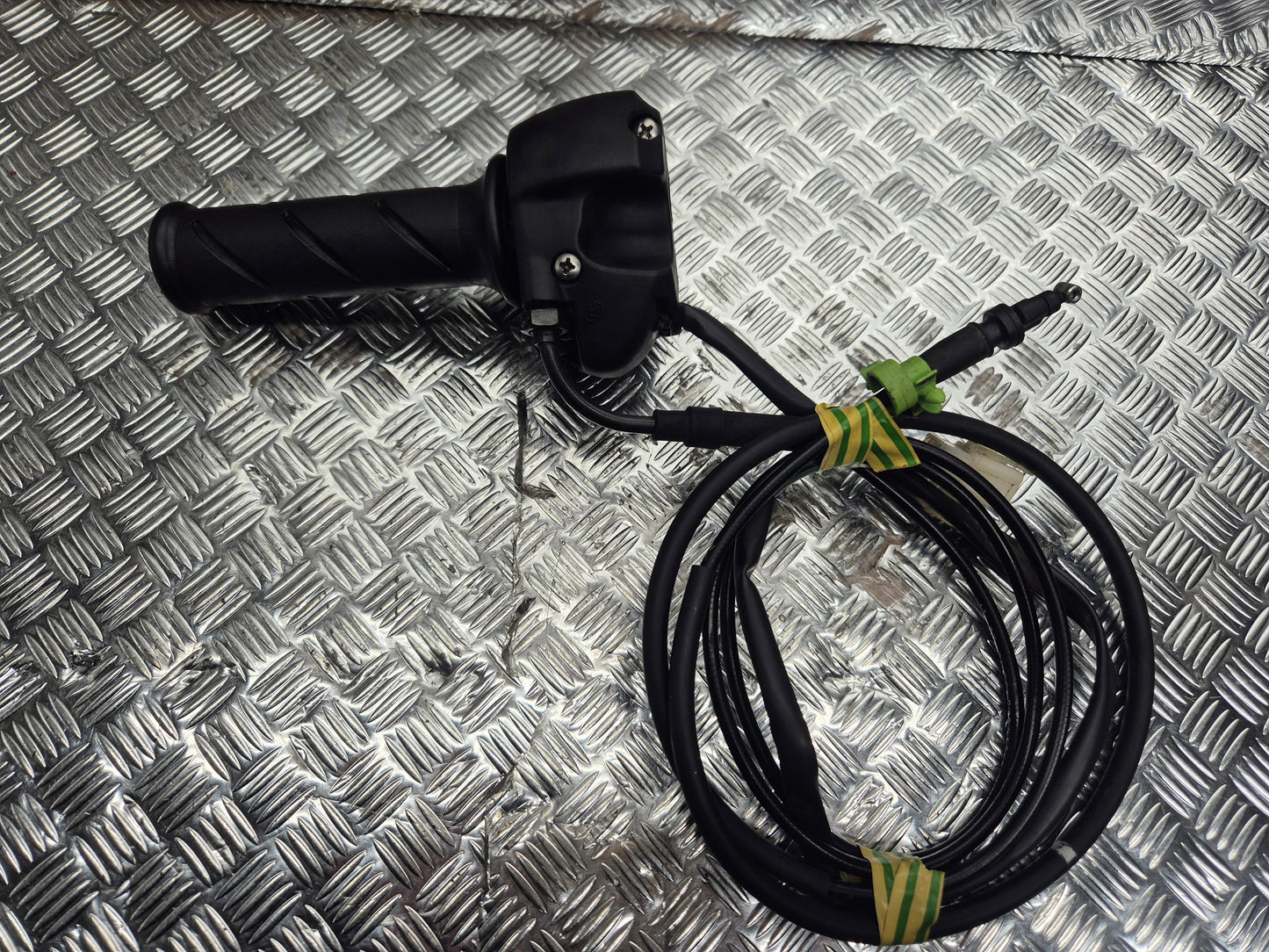 Commodo droit PEUGEOT 125 SATELIS 2007-2011