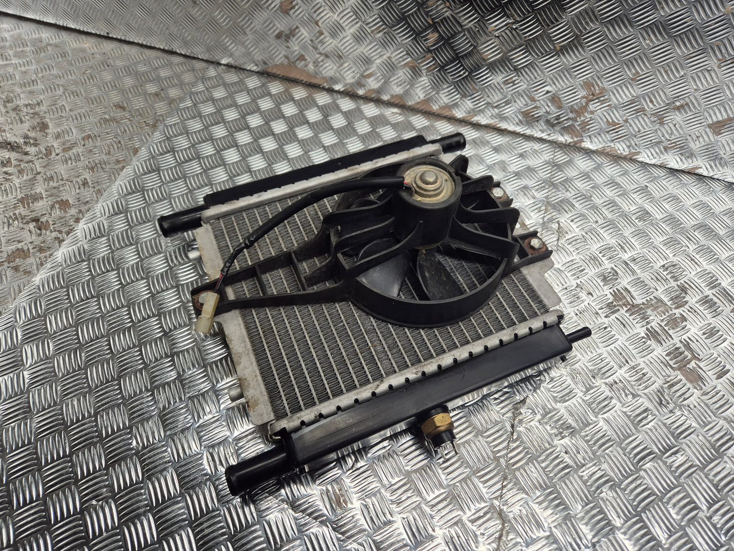 Radiateur eau PEUGEOT SATELIS 125 2007-2011