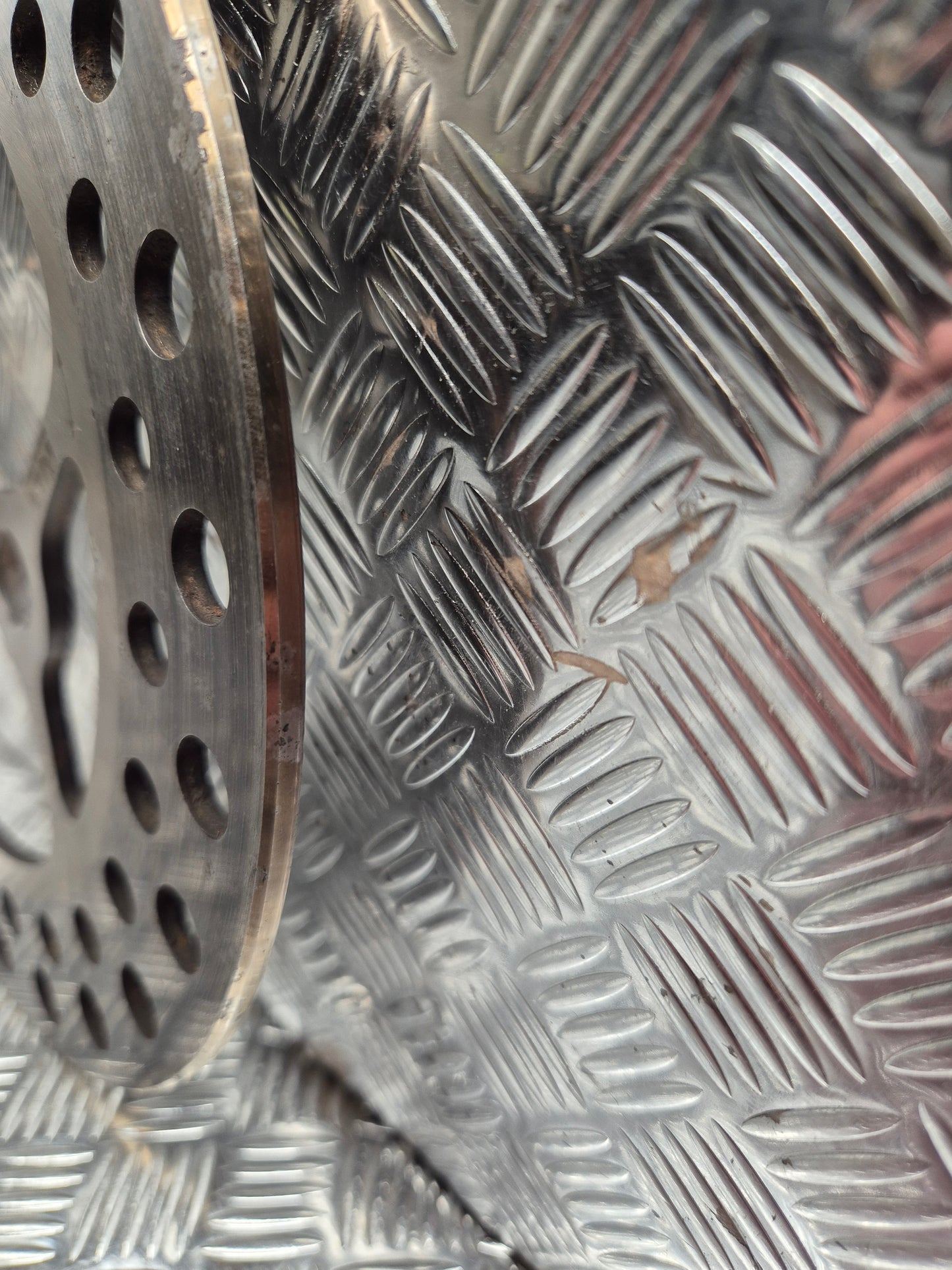 Disque de frein NG pour Peugeot Satelis, Elystar, Jet Force 125 arrière