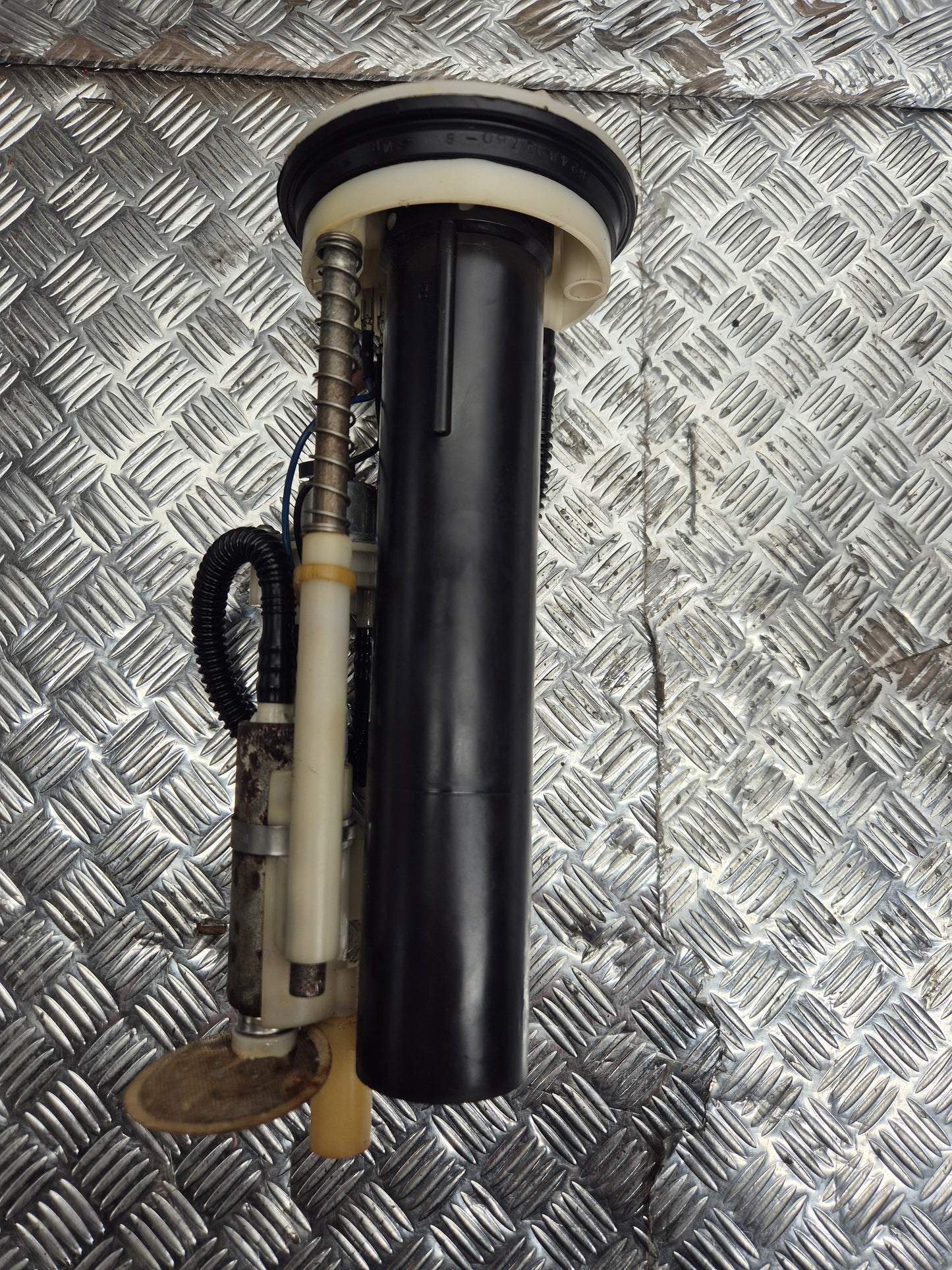 Pompe à essence PEUGEOT 125 SATELIS 2008-2011