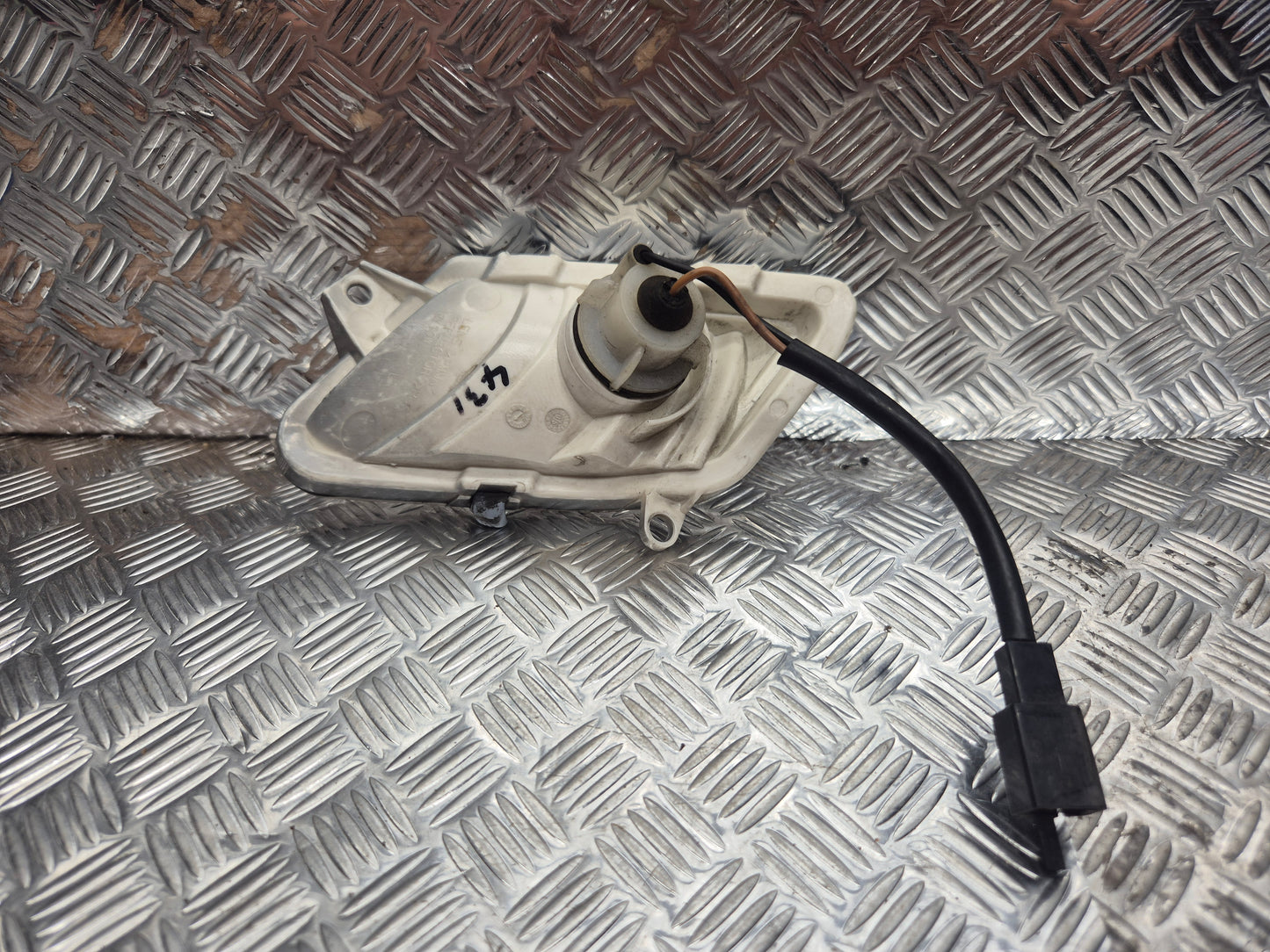 Clignotant avant gauche YAMAHA 125 X-MAX 2006-2009